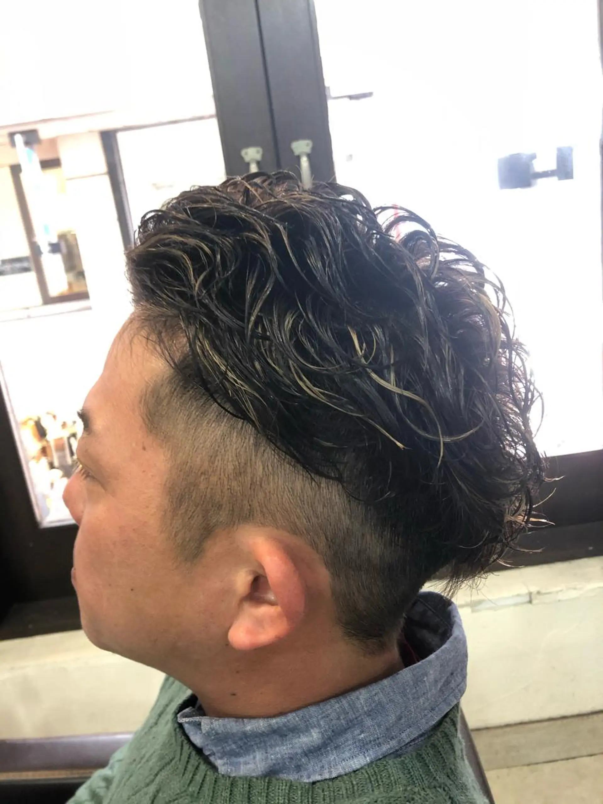 ショート パーマ メンズ カット パーマ カ レラのヘアスタイル