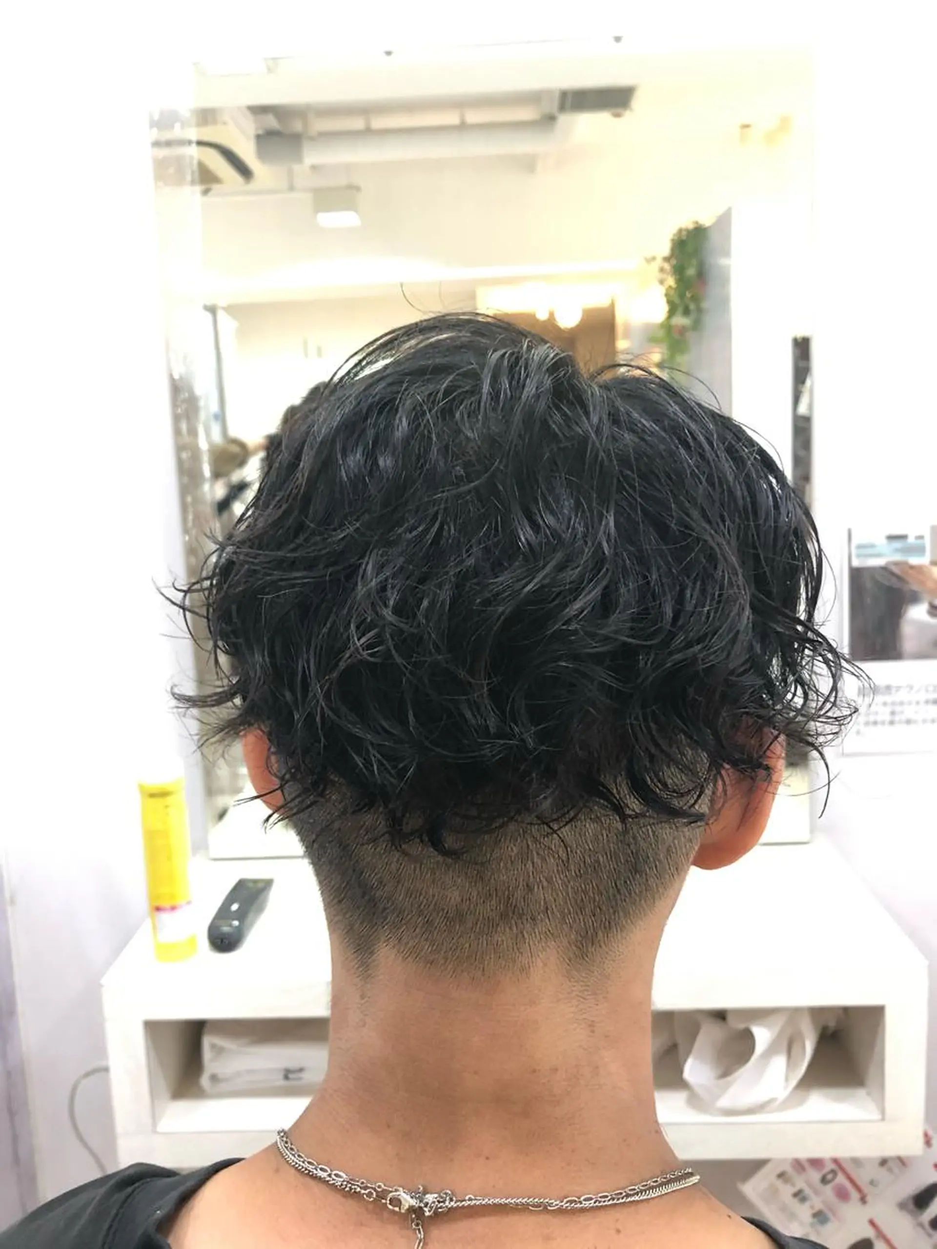 ショート パーマ メンズ 髪質改善× ハイライト溝江のヘアスタイル