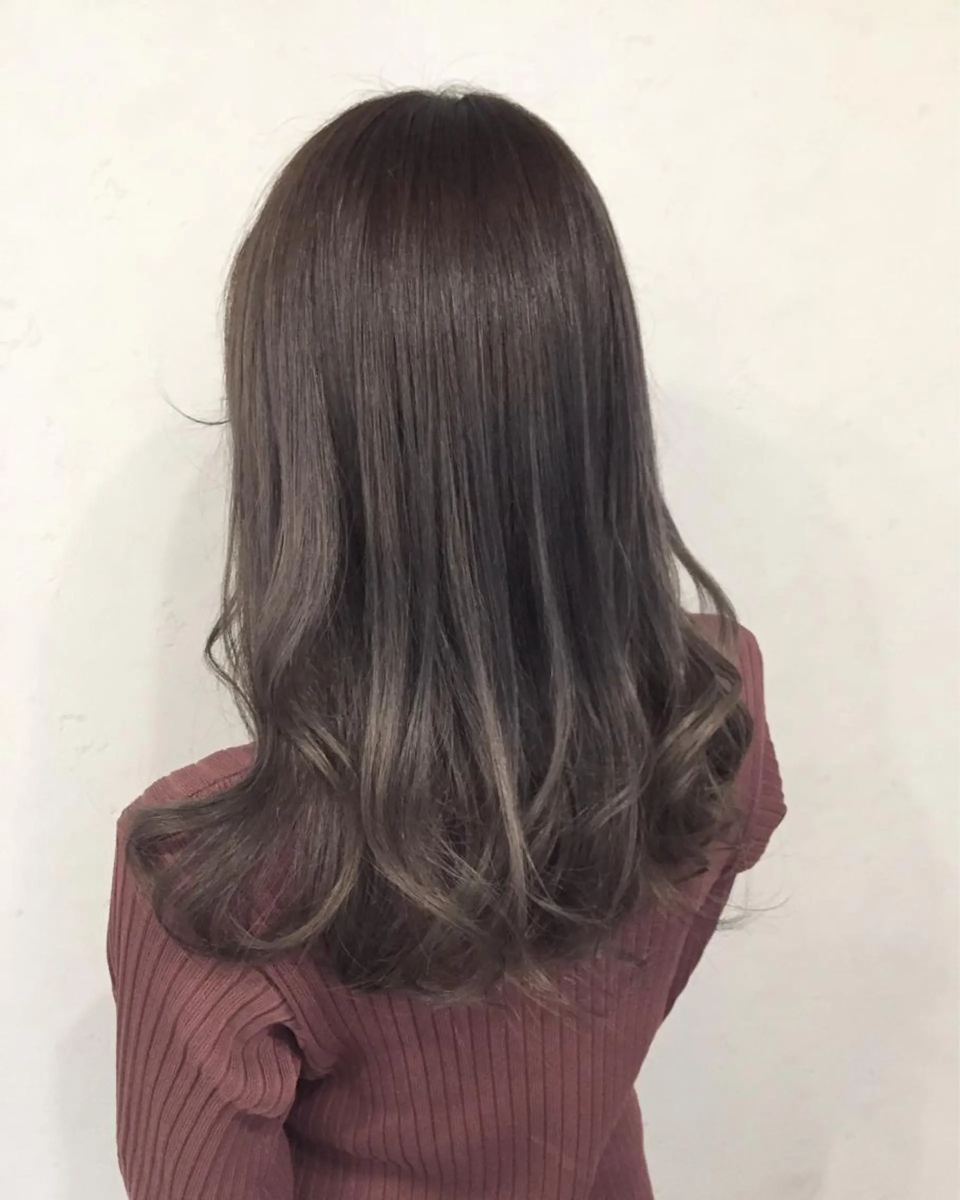 セミロング 外国人風カラー ハイライト レイヤーカット Cecil hair 福岡天神店所属・cecilhair 福岡天神店のヘアスタイル