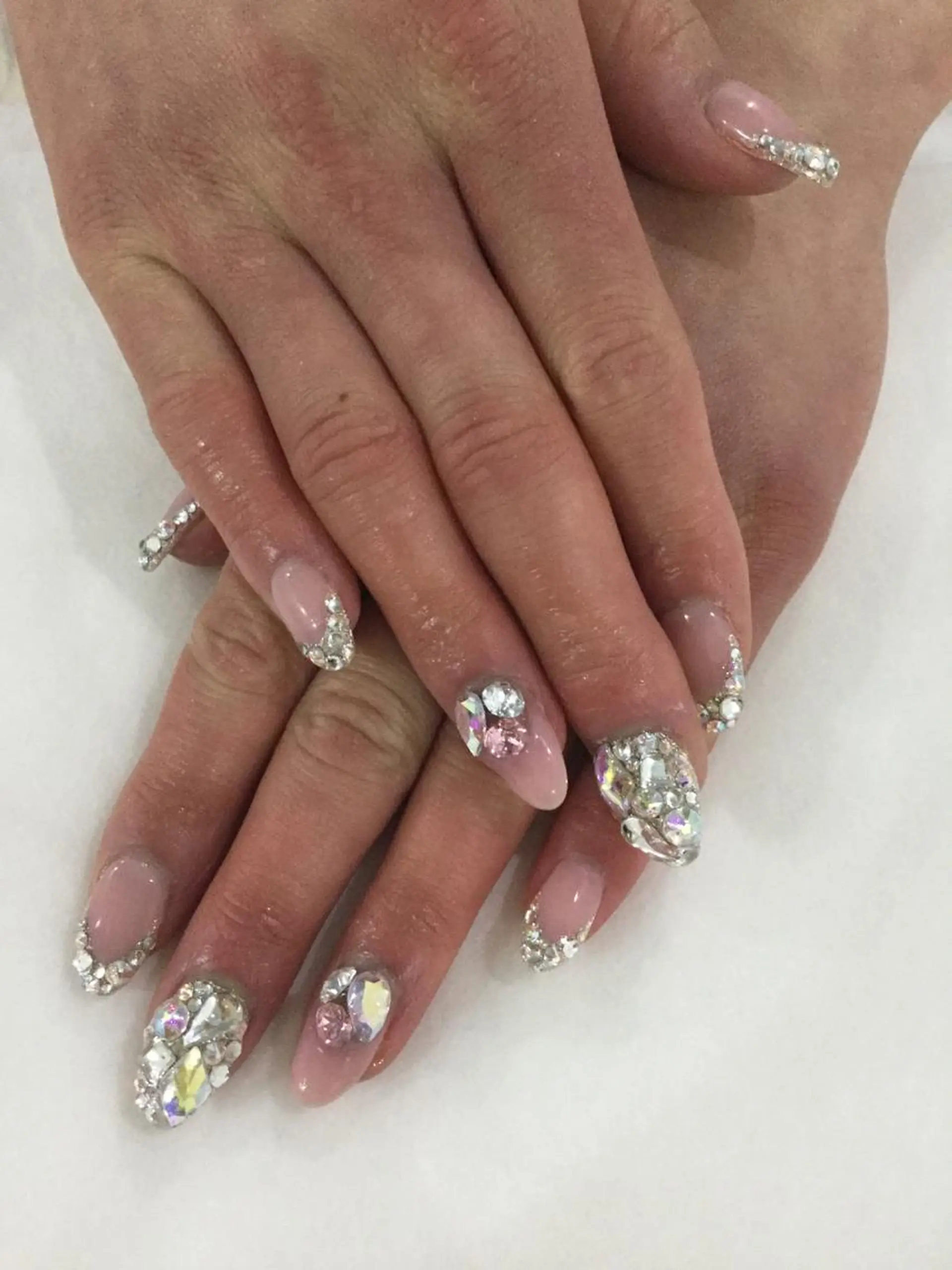 ネイル ハンドネイル 💎🐰 saki. m 🐰💎のネイルデザイン