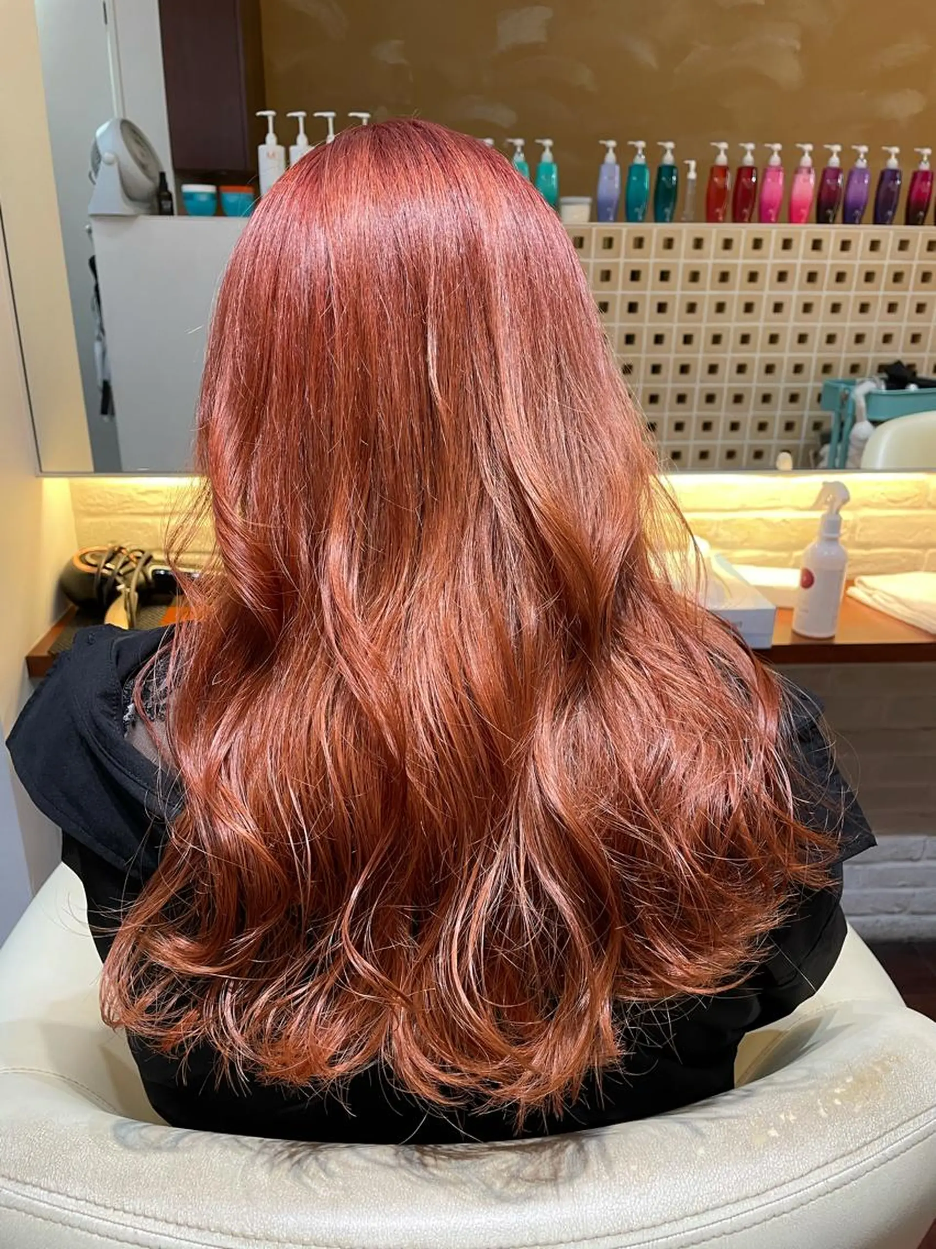 ロング カラー ブリーチ オレンジ ヘアカラー トリートメント CoCooN 店長 さのえみのヘアスタイル