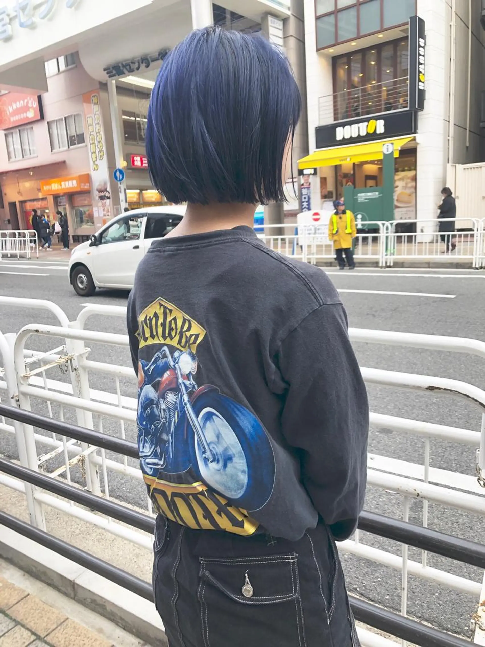 ショート カラー ブルーカラー ボブ クオーレ hairのヘアスタイル