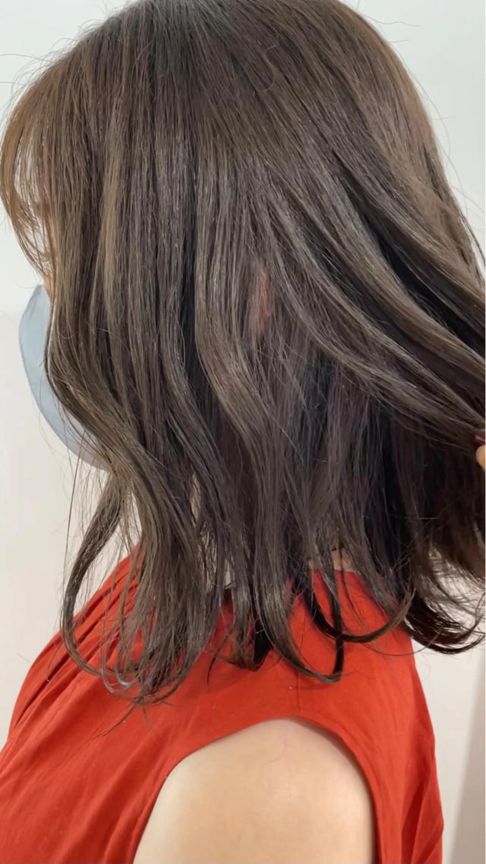 ミディアム カラー ベージュカラー オリーブベージュ noa ☪︎のヘアスタイル