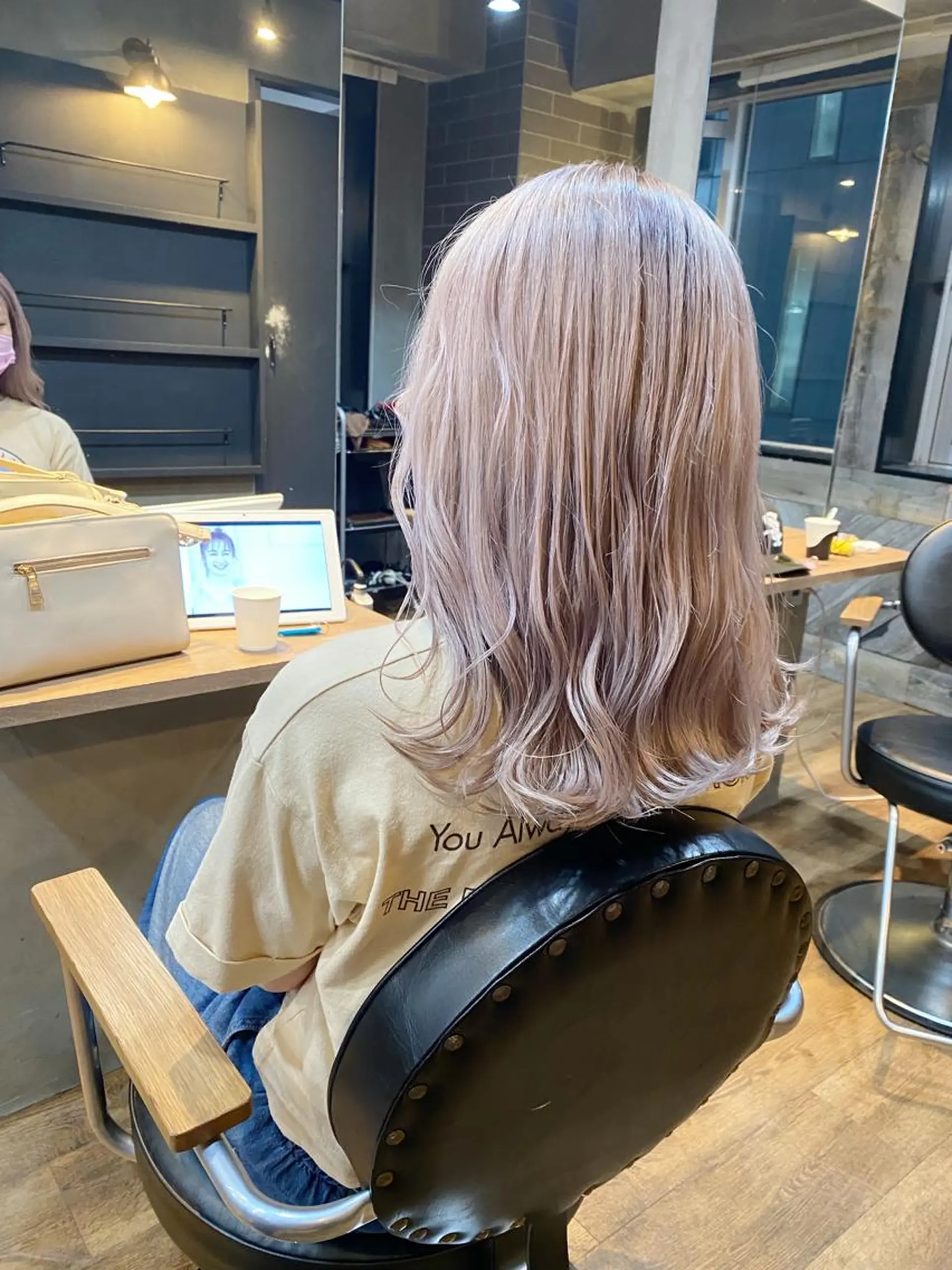 セミロング ヘアカラー yori SAPPORO所属・yori/ハイトーン 代表すがわらのその他イメージ