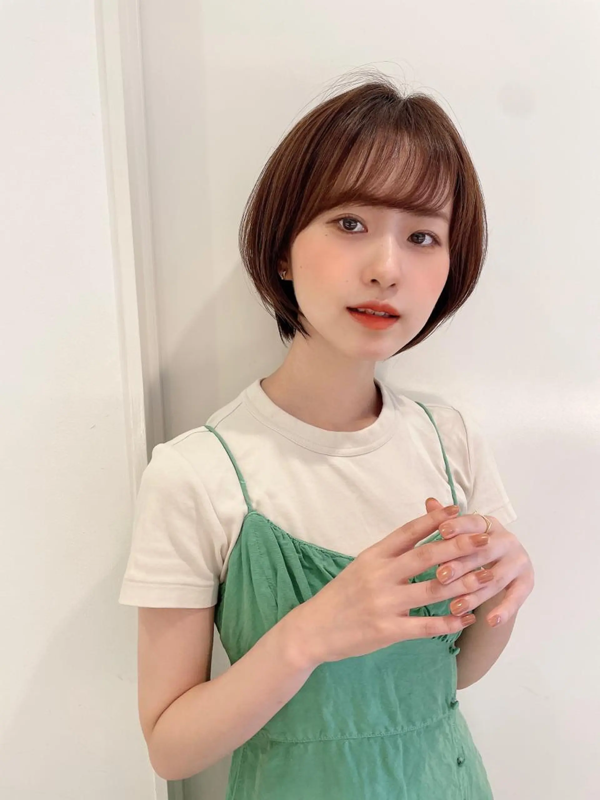 ショート 白髪ぼかしモデル募集 今村理央奈のヘアスタイル