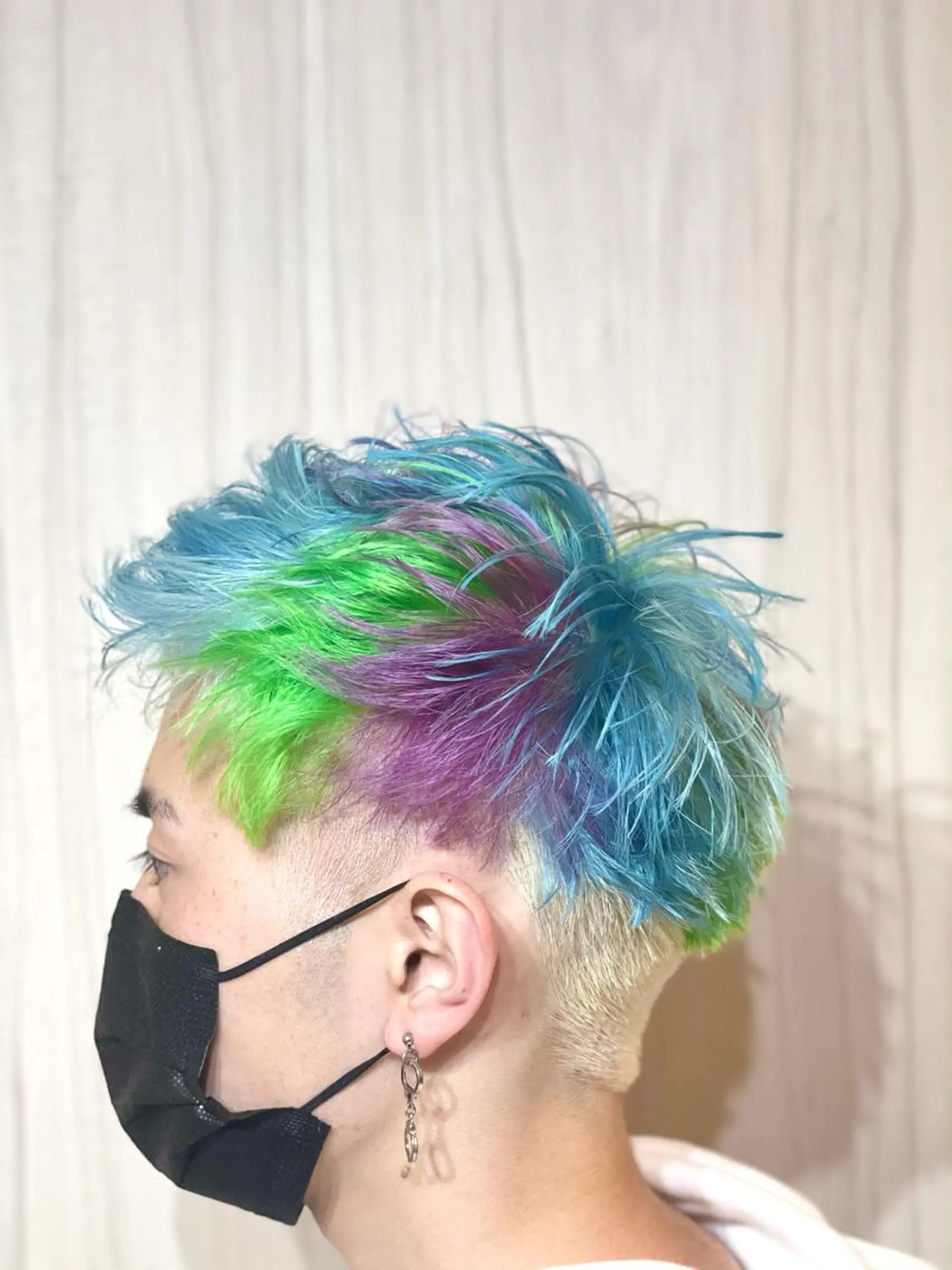 ミディアム カラー ヘアアレンジ メンズ ユニコーンカラー ⭐️柏木皇気ブリーチ ムラ修正/他店直しのヘアスタイル