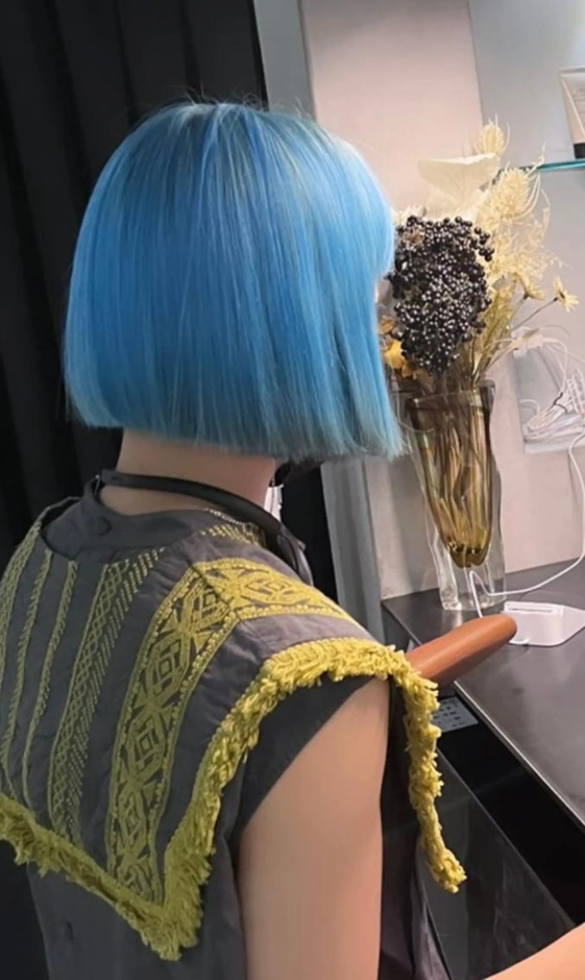 ショート カラー ブルーカラー ハイトーンカラー heir studio Baretta所属・山本 銀次郎のヘアスタイル