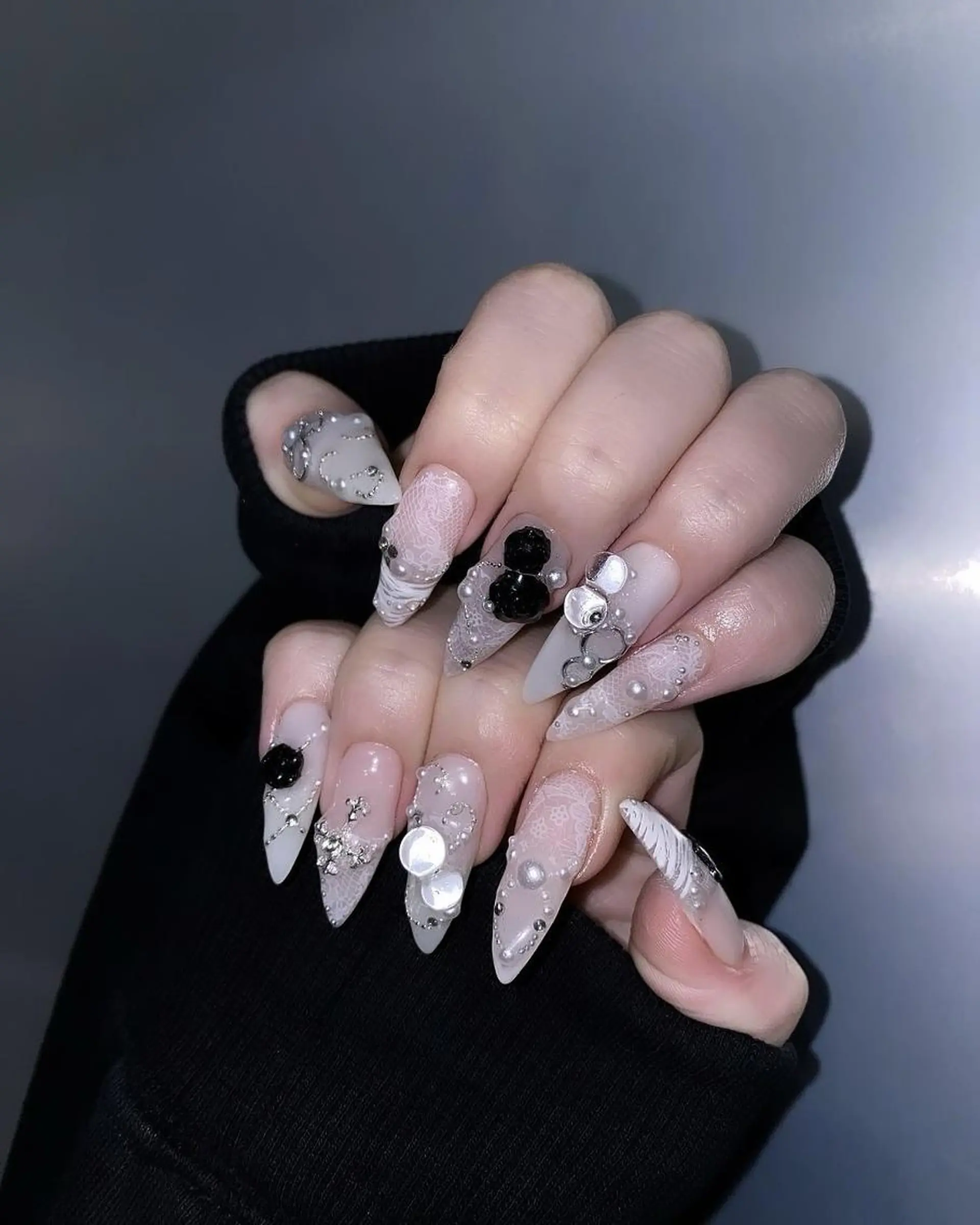 ネイル 長さ出し フレンチネイル グラデーション 卒業式 マグネットネイル ハンドネイル MIHANA NAILのネイルデザイン