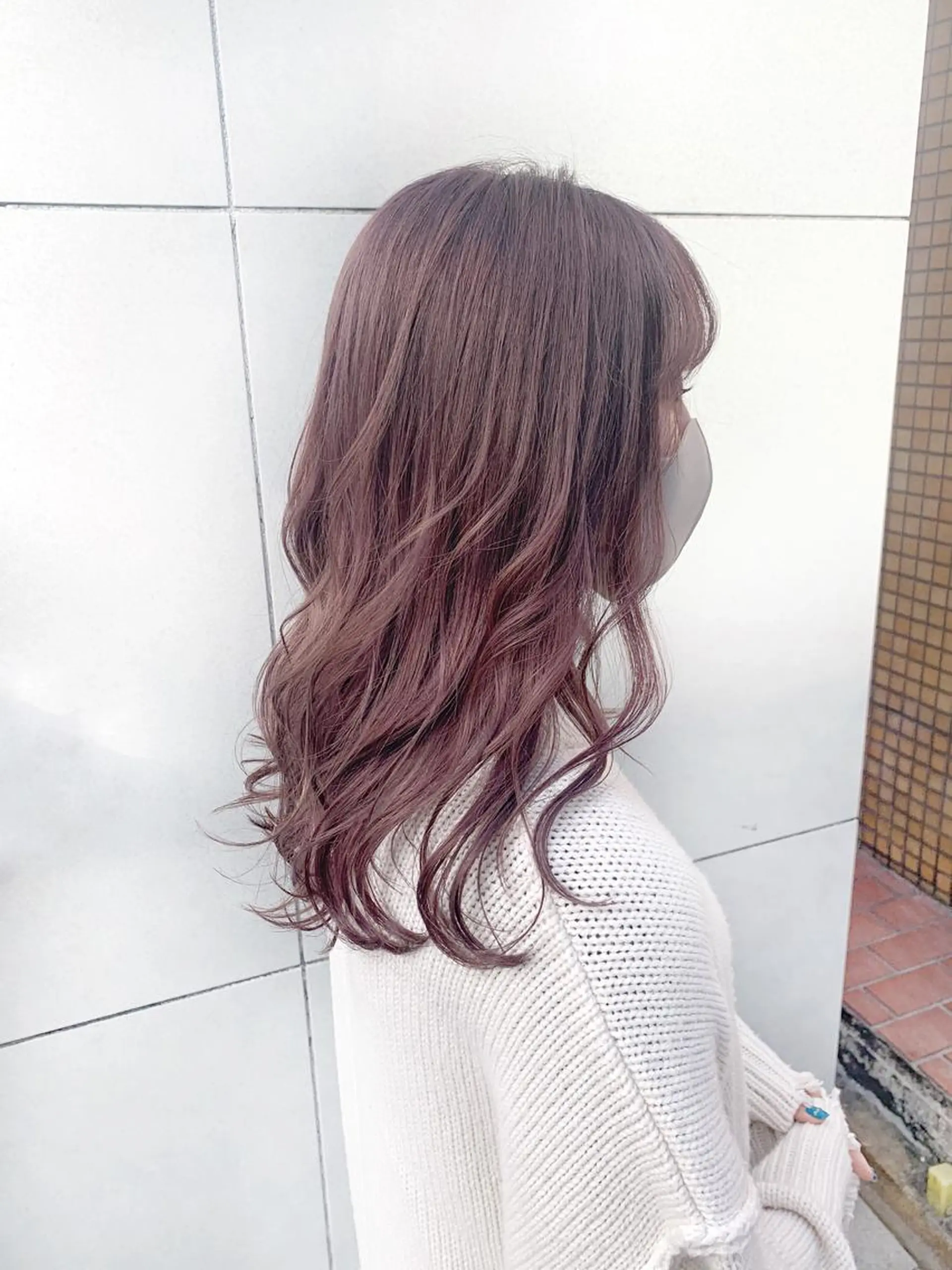 セミロング カラー 杉村 未来のヘアスタイル