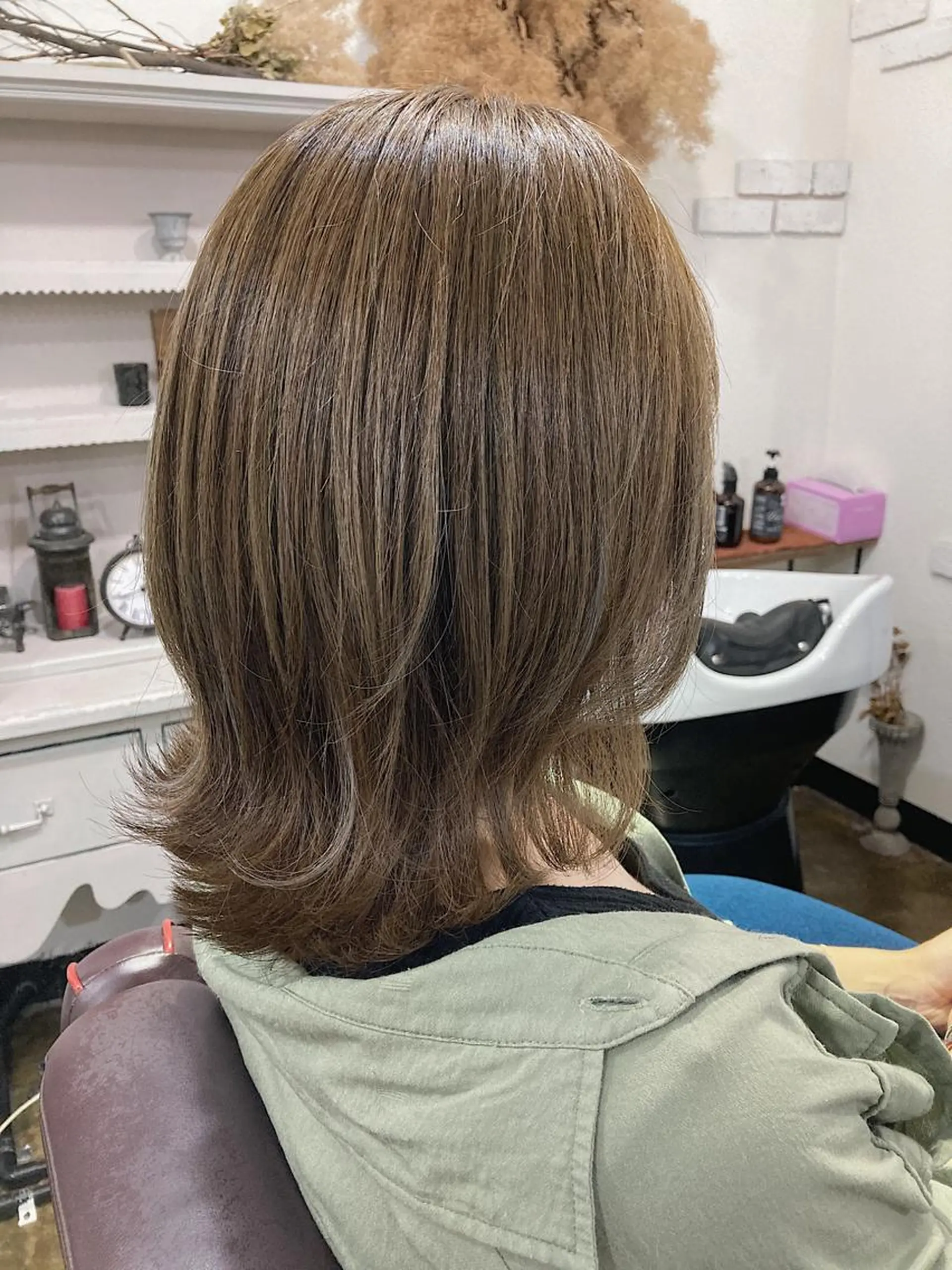 ミディアム ヘアカラー トリートメント 阿嘉 萌子のヘアスタイル