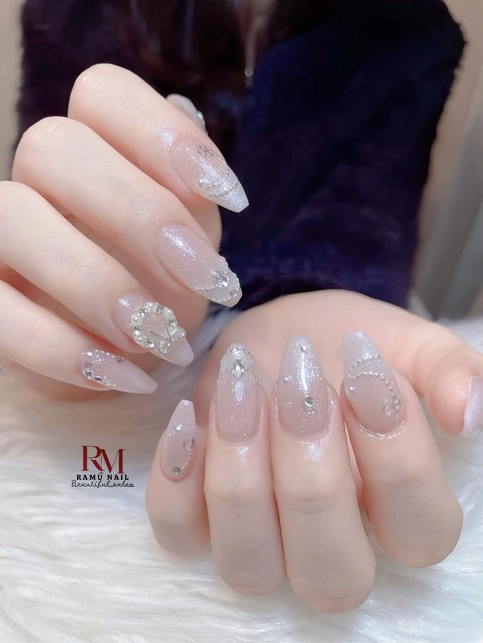 ネイル アートネイル チークネイル 長さ出し フレンチネイル グラデーション ハンドネイル RAMU_Nail 池袋店のネイルデザイン