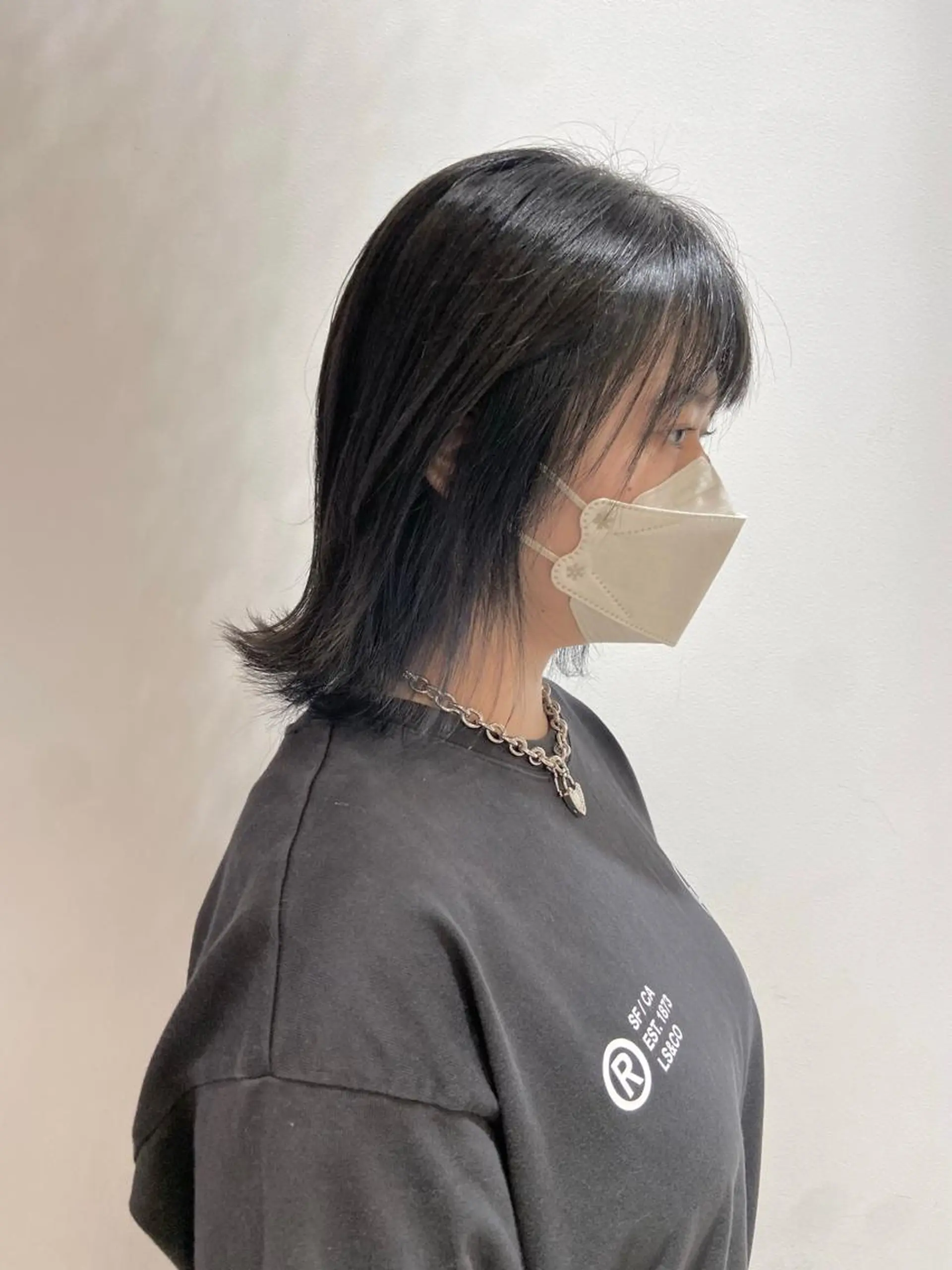 ミディアム ヘアカラー 🐺ウルフ/レイヤー 似合わせ‎🤍沙羅のヘアスタイル