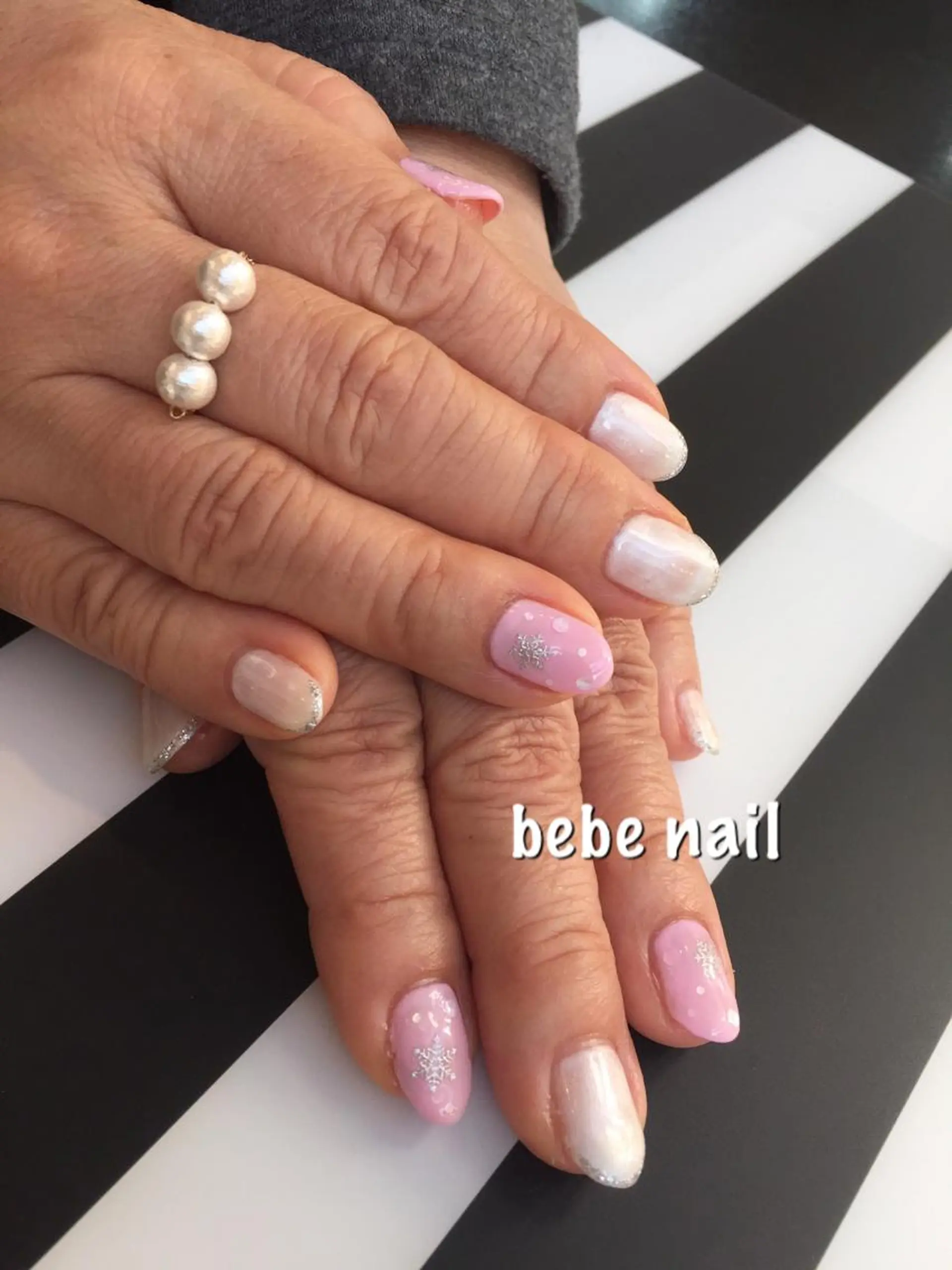 ネイル ジェルネイル パラジェル ストーンネイル Ann. nail.tokyo所属・Ann nailのネイルデザイン