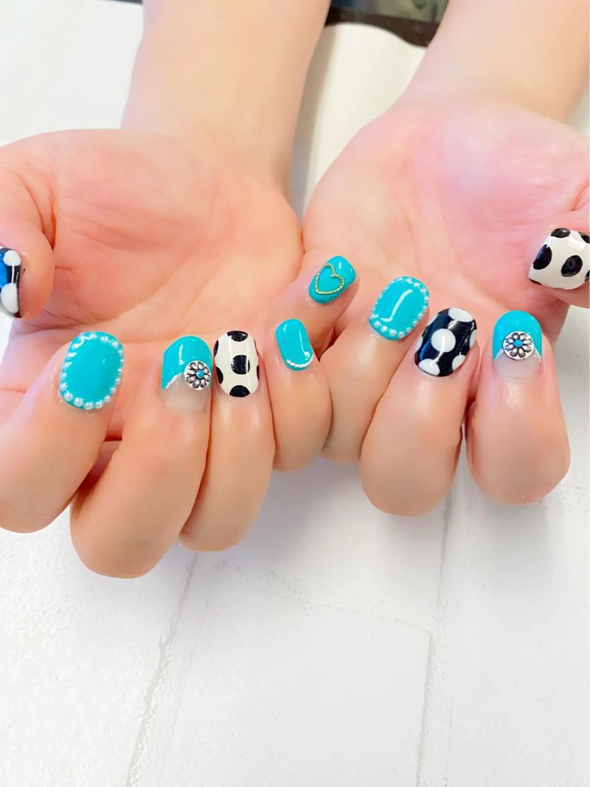 カラー ネイル KIREIE NAILSのネイルデザイン