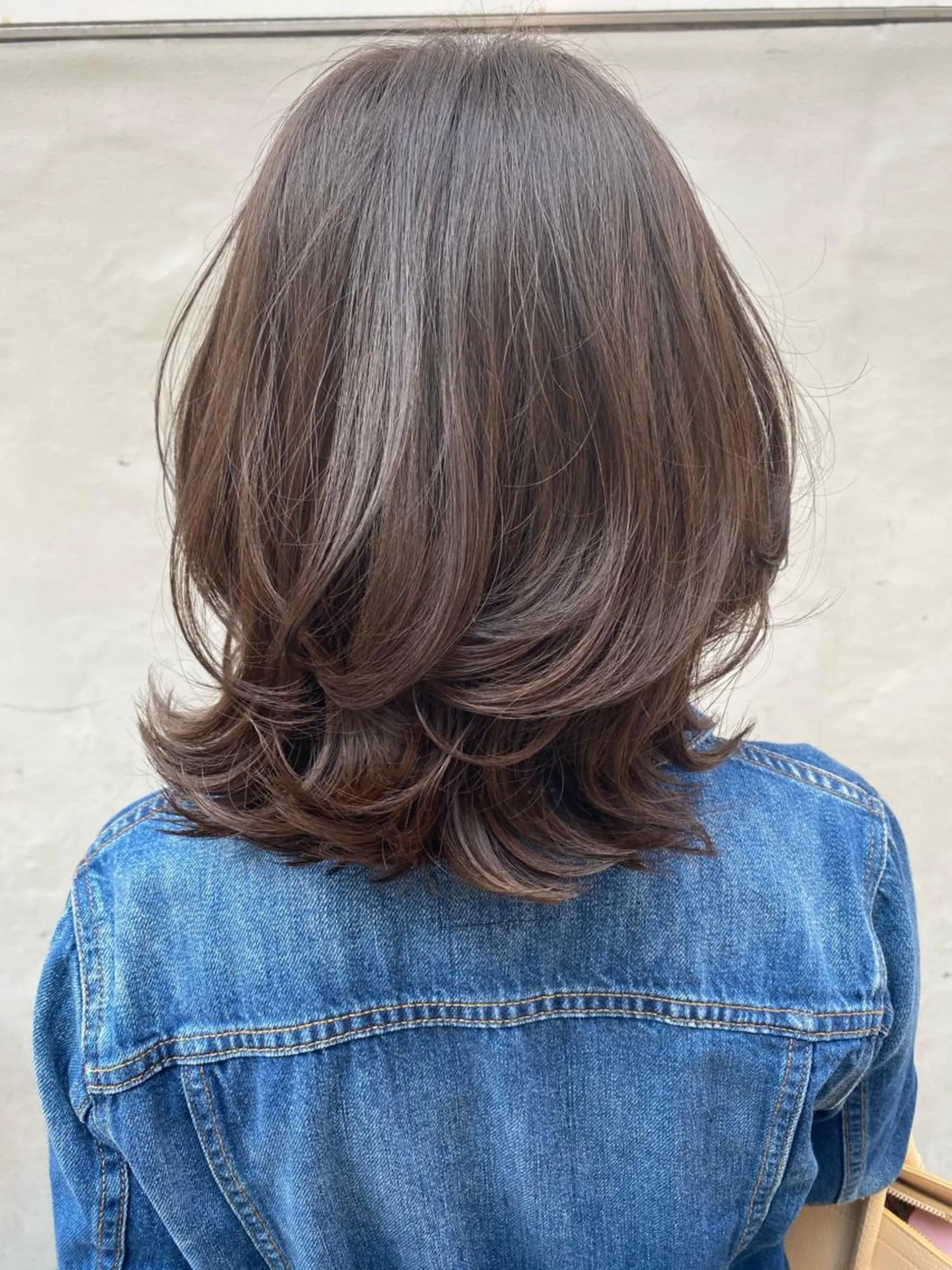 ミディアム カラー レイヤーカット 外ハネヘア ウルフカット カット ヘアカラー ヘッドスパ Bianca所属・Bianca  代表 硲　貴亮【東武練馬】のヘアスタイル