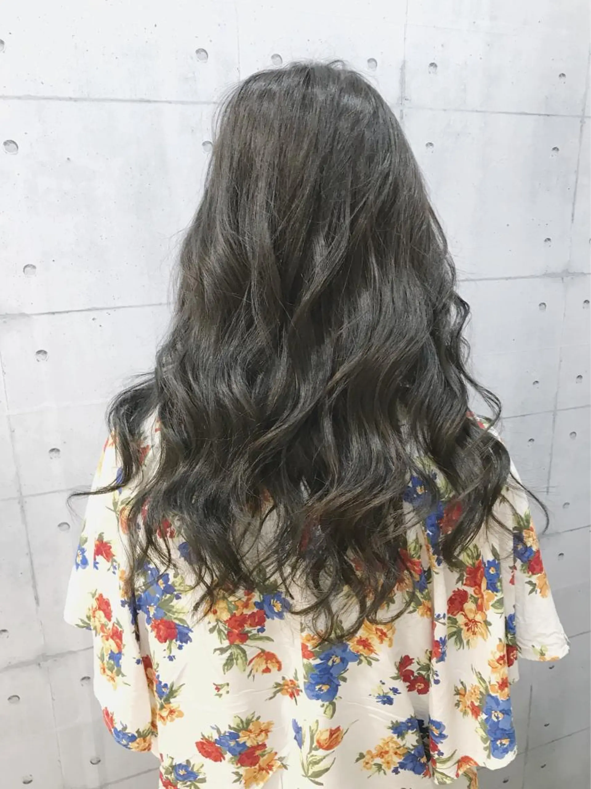 ロング カラー アッシュ ダークアッシュ イルミナカラー ヘアカラー 高木 麻知子のヘアスタイル