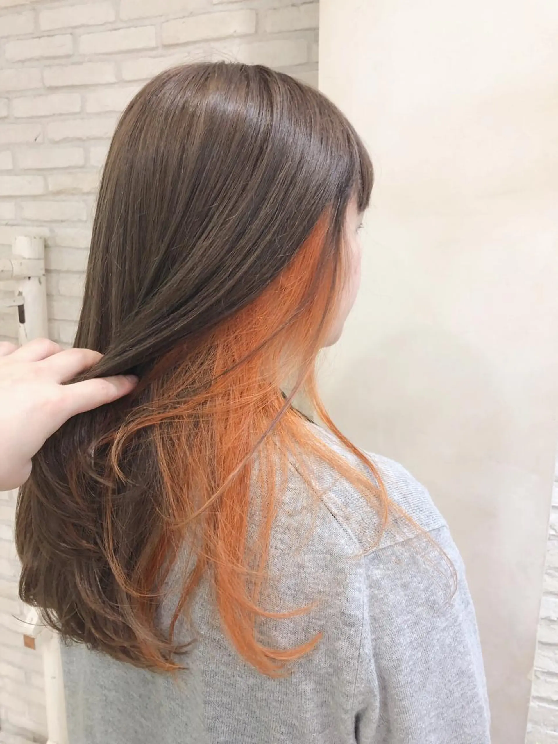セミロング カラー インナーカラー HAUS 片山みほのヘアスタイル