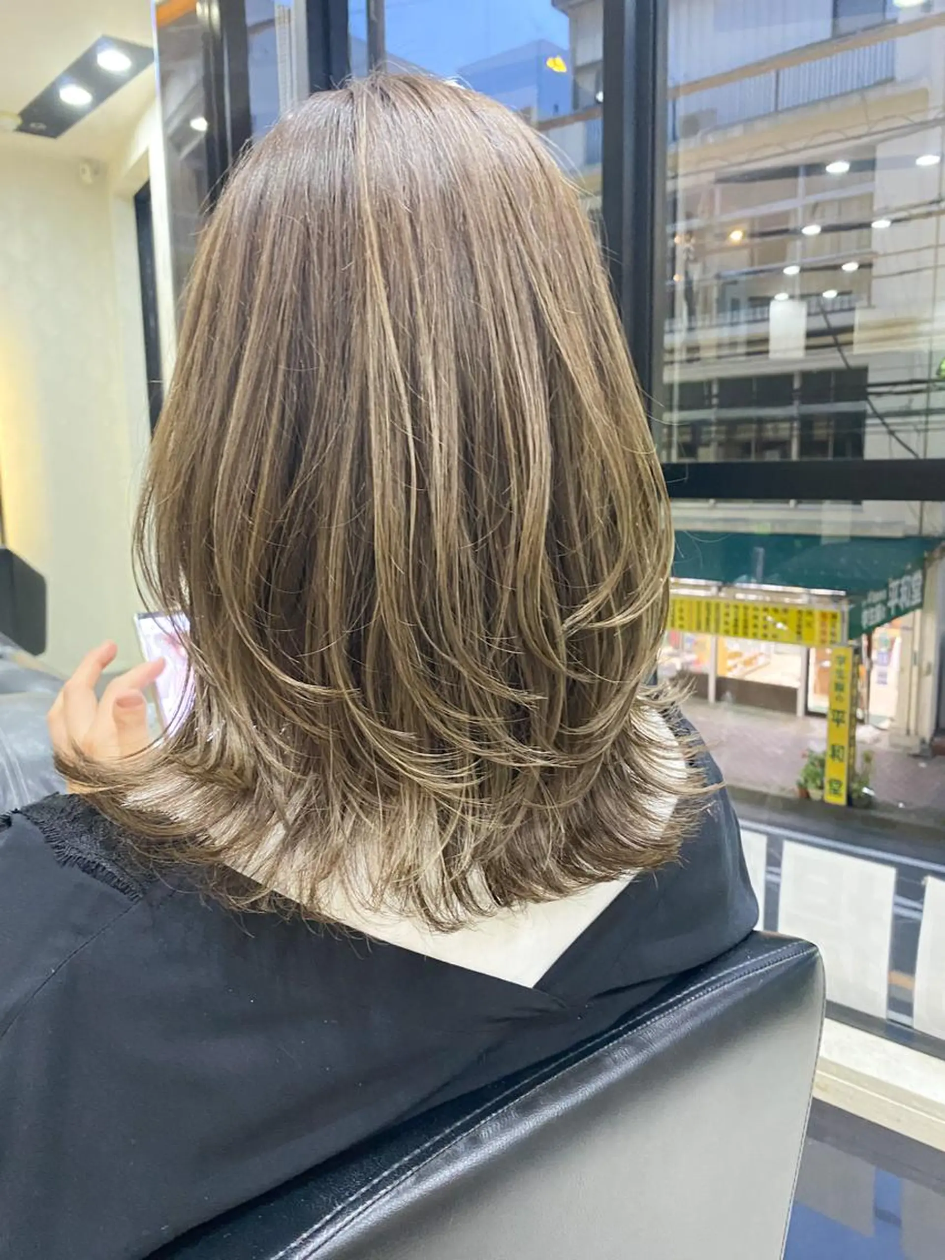 セミロング カラー sii.所属・sii. 川嶋のヘアスタイル