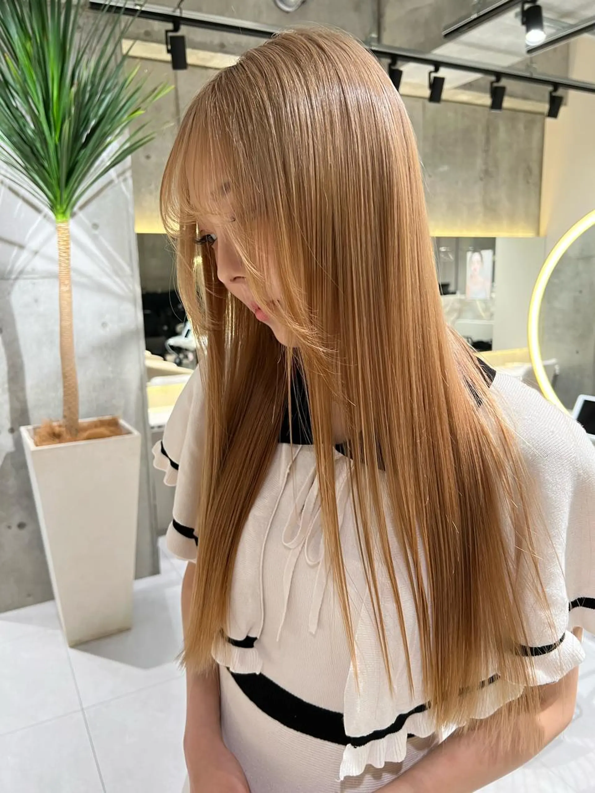 ロング 縮毛矯正 福岡縮毛矯正✨️ ストレート 向井和輝のヘアスタイル