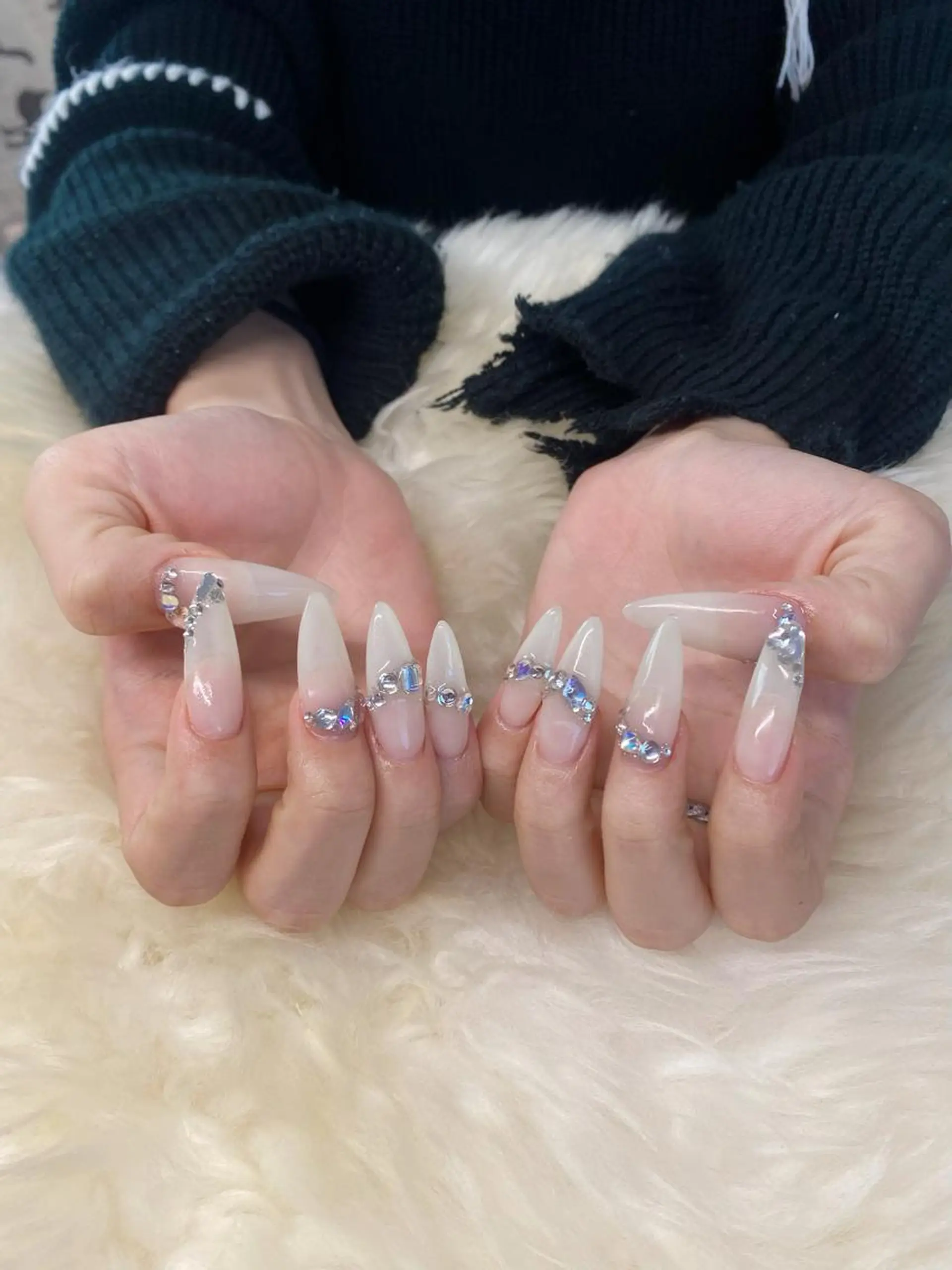 ロング ハンドネイル ハンドケア 💜MIYA nail川崎店のネイルデザイン