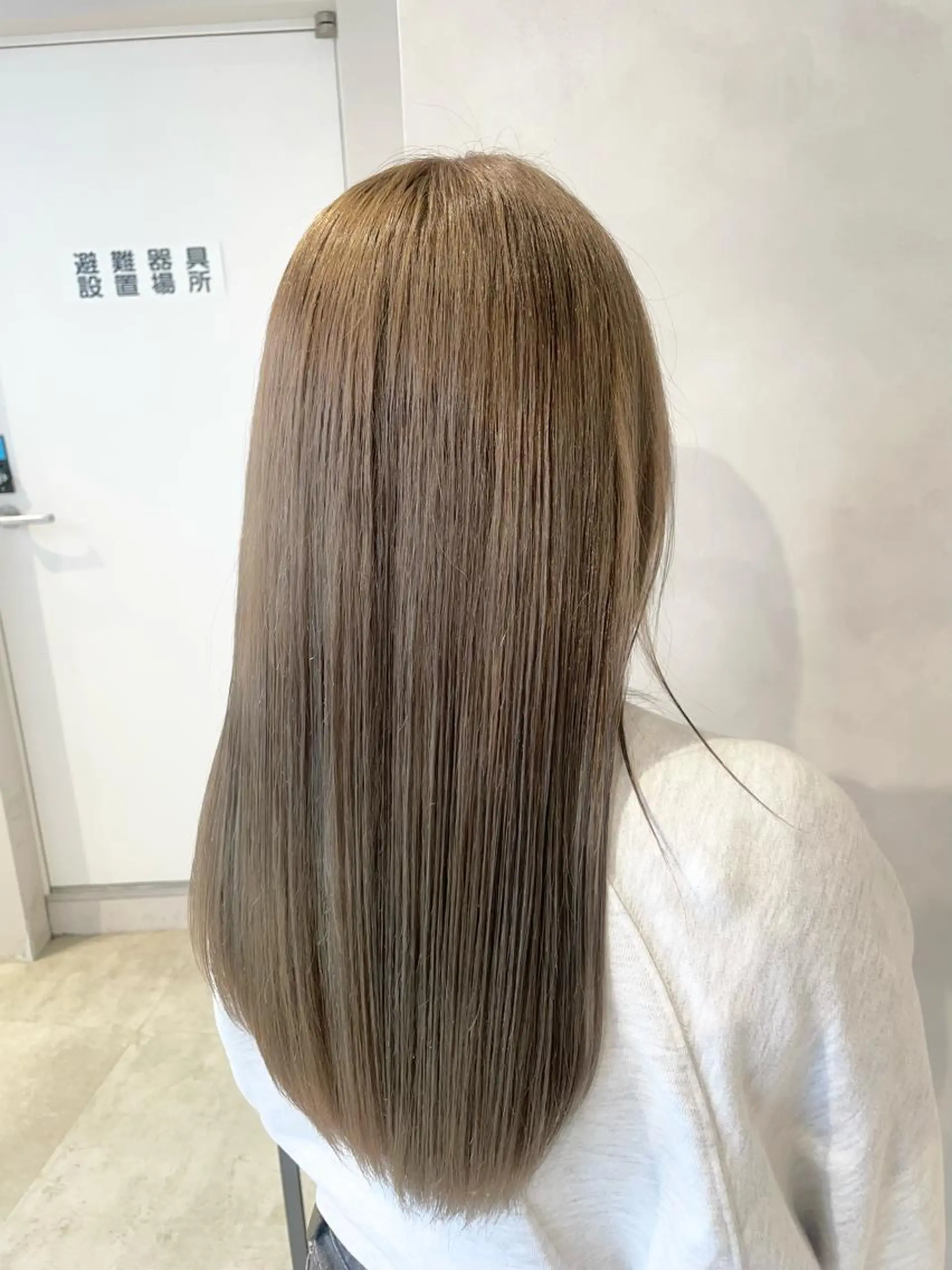 ロング カラー ブリーチ ケアブリーチ ダブルカラー ヘアカラー トリートメント 透明感カラー✨艶髪 制作🌱山根あゆみのヘアスタイル