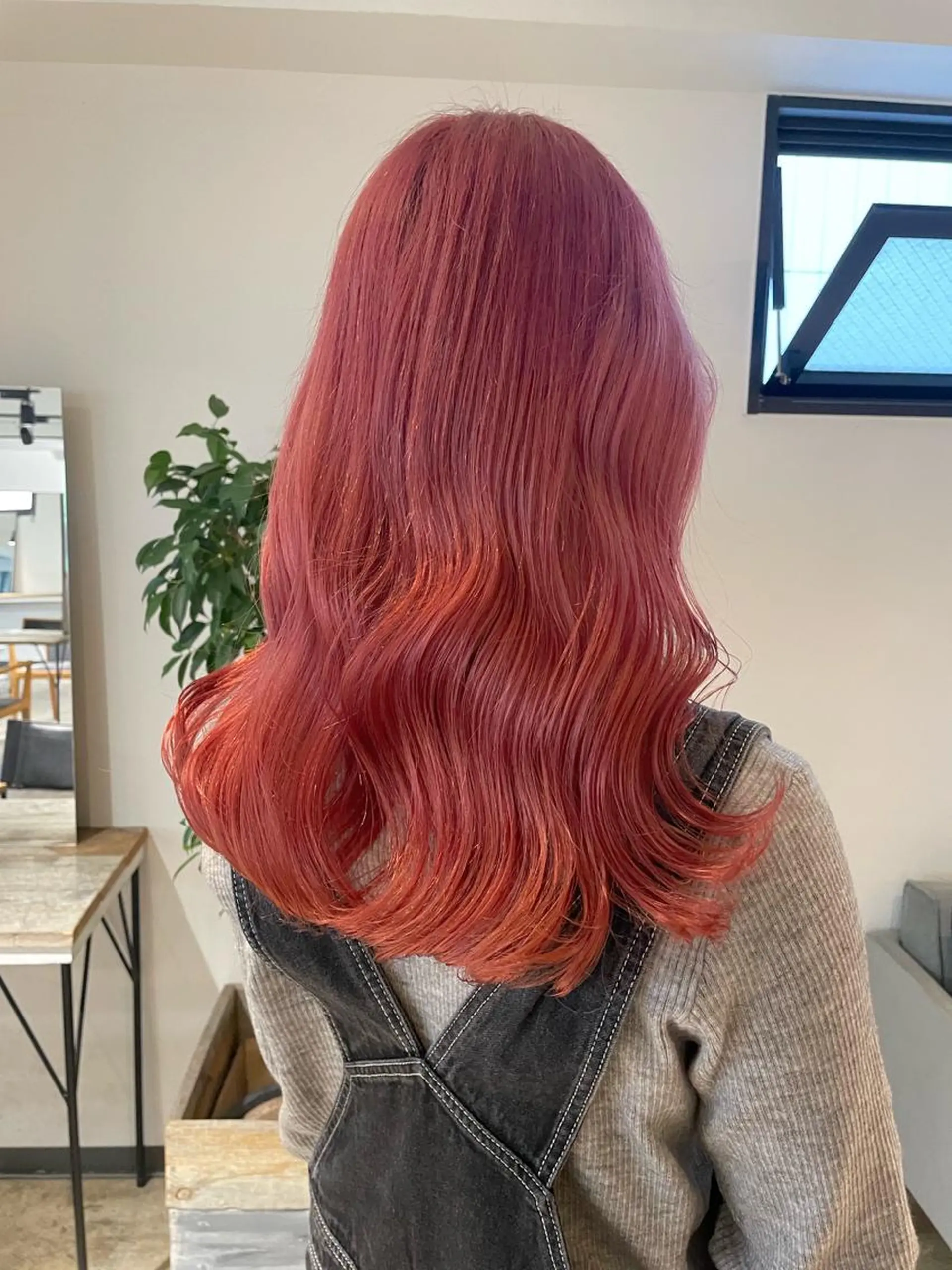 ロング カラー ブリーチ ケアブリーチ ダブルカラー ピンクカラー ヘアカラー トリートメント 暖色カラー🍒 ケアブリーチ/akiのヘアスタイル