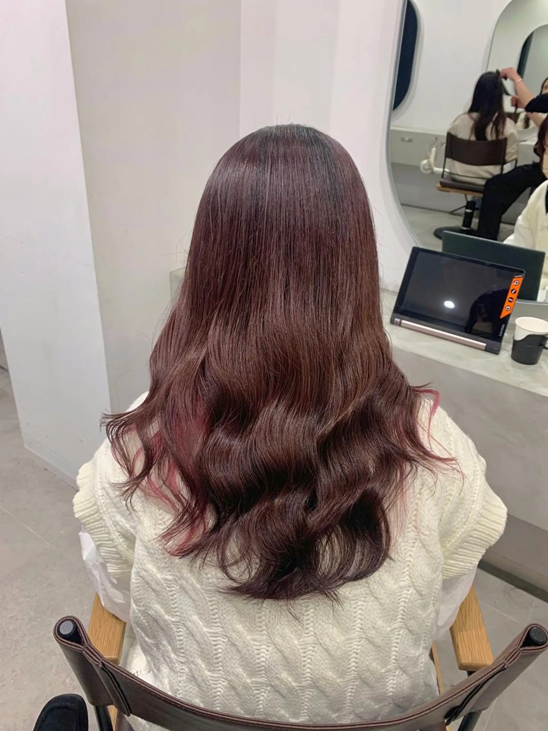 ロング ピンクブラウン ヘアカラー トリートメント little 小濱彰太のヘアスタイル