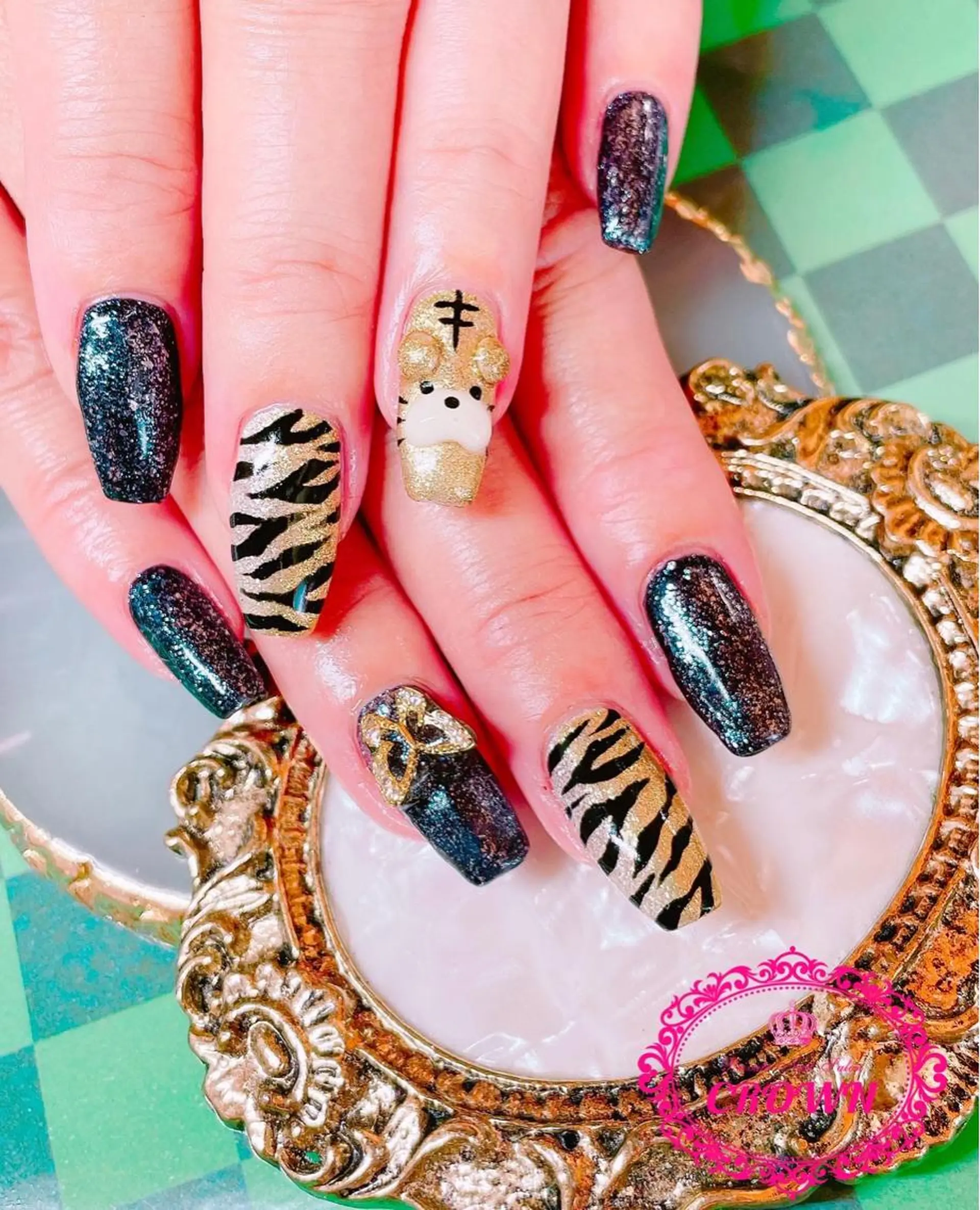 ネイル CROWN プライベートサロンのネイルデザイン