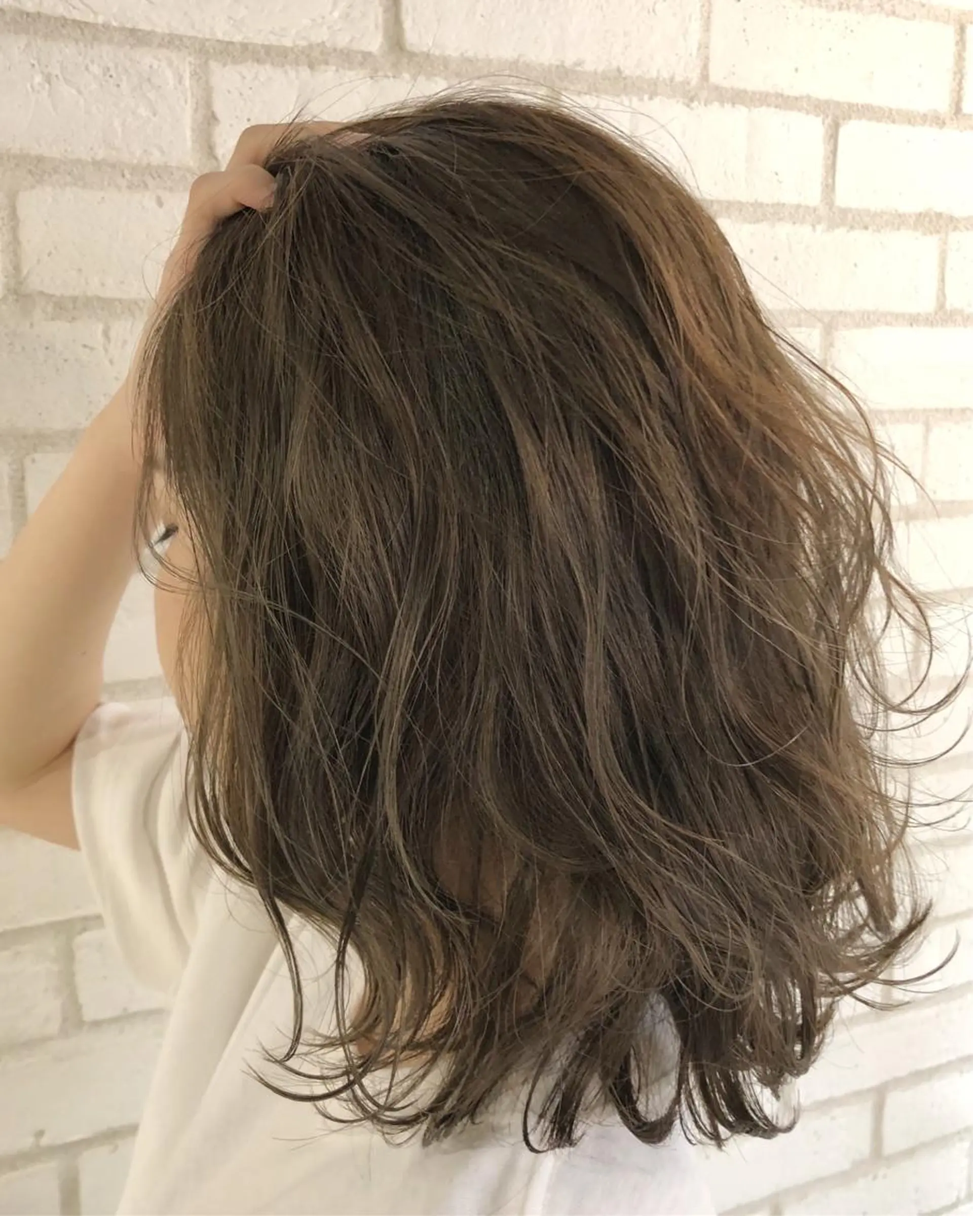 カラー ハイライトカラー she2.shinjuku所属・takumi Hのヘアスタイル