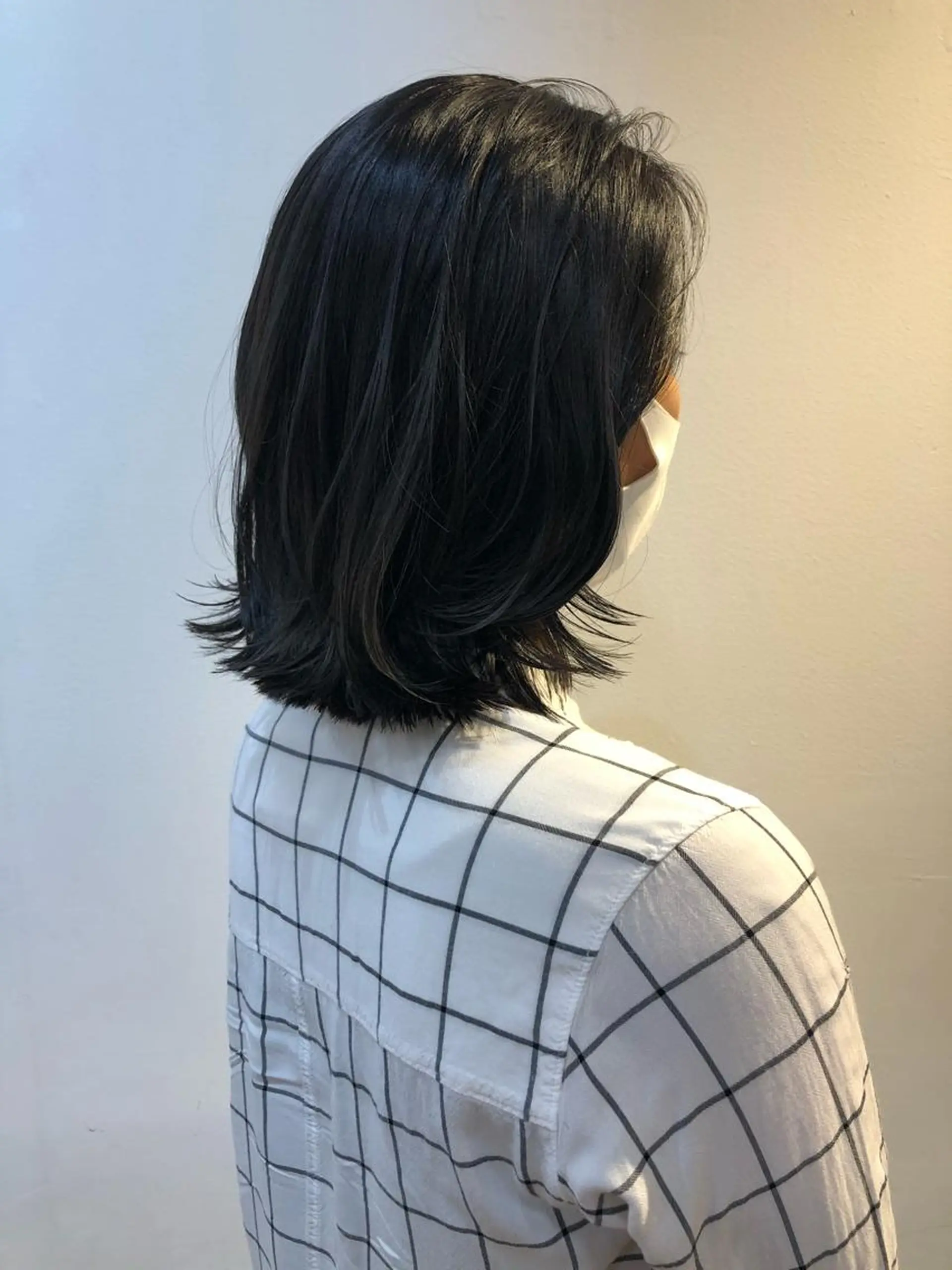 ミディアム カラー あずまぐち めぐみのヘアスタイル