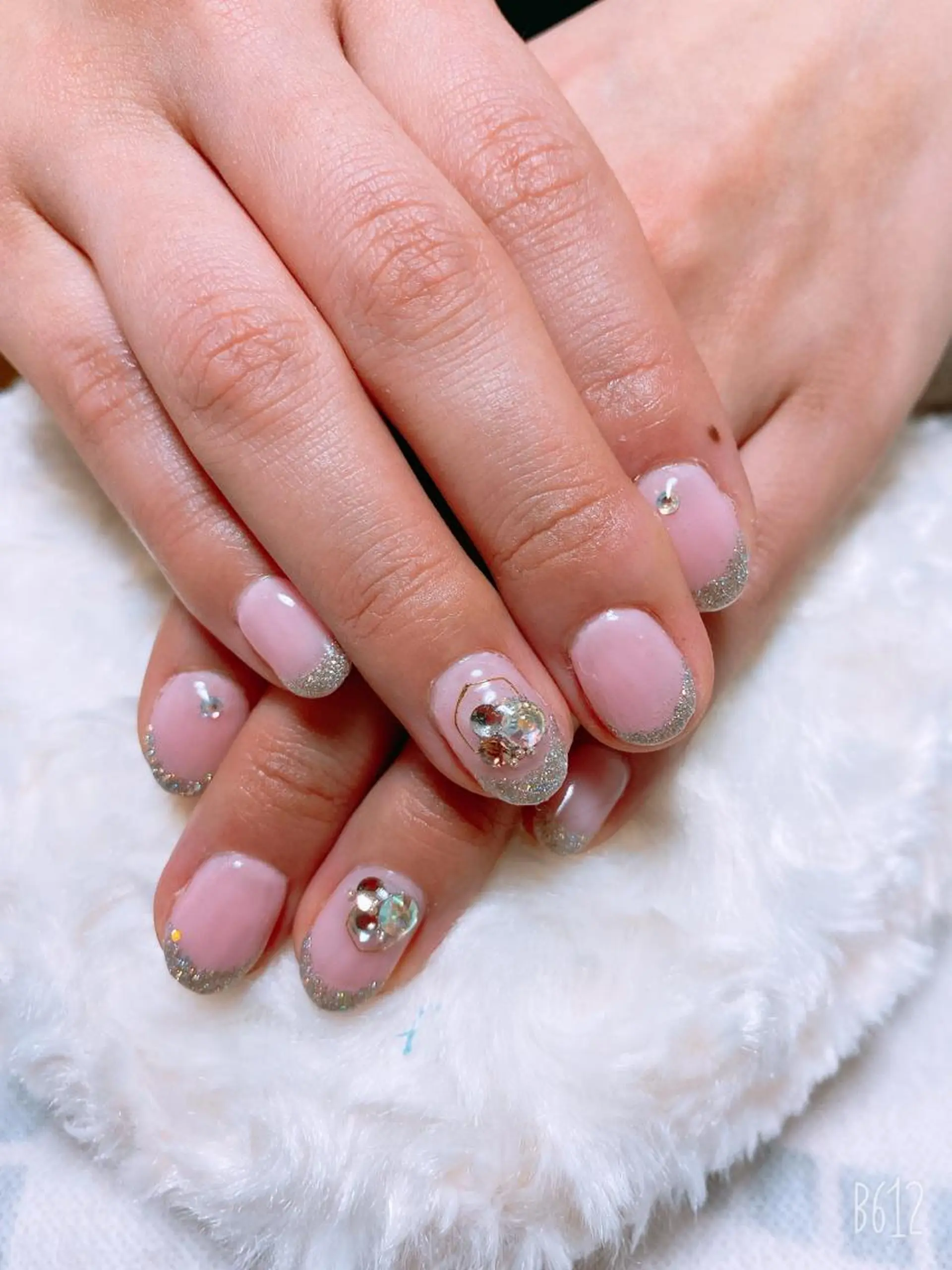 ネイル ブライダルネイル The Best Beauty受付担当のヘアスタイル