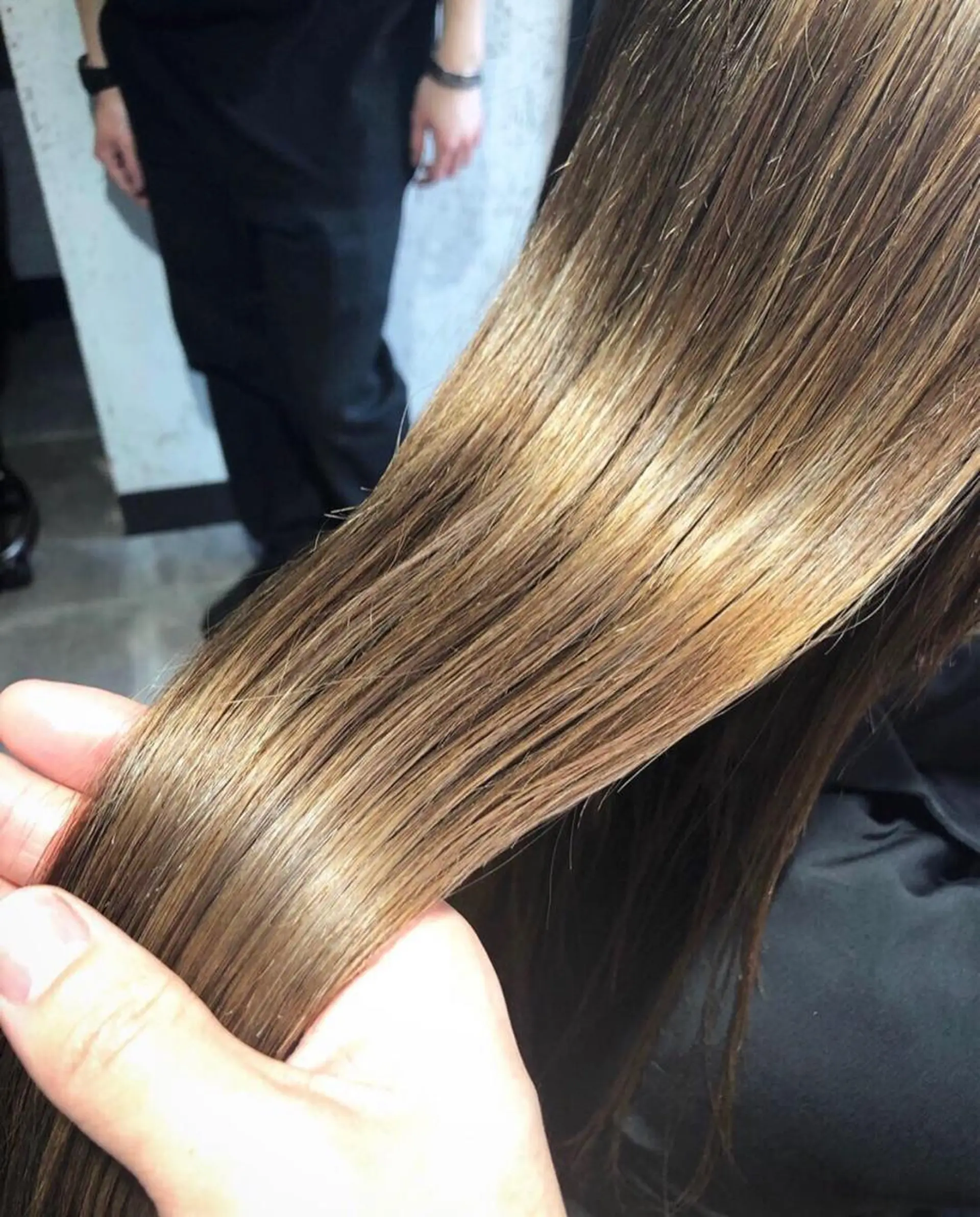 ロング カラー salowin 原宿 aroa所属・韓国／ハッシュカット ／透明感カラー／金野のヘアスタイル