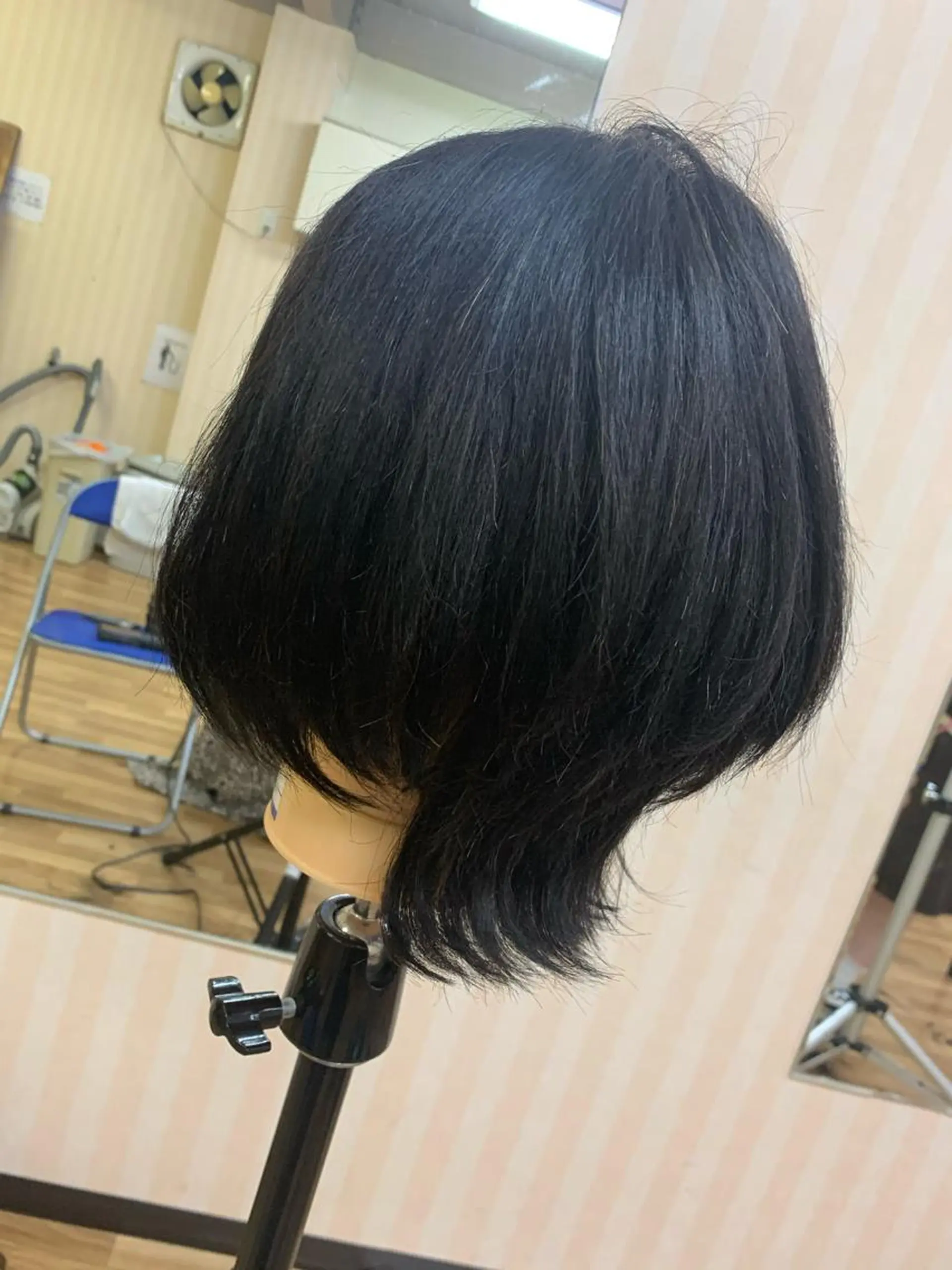 ミディアム march merryのヘアスタイル