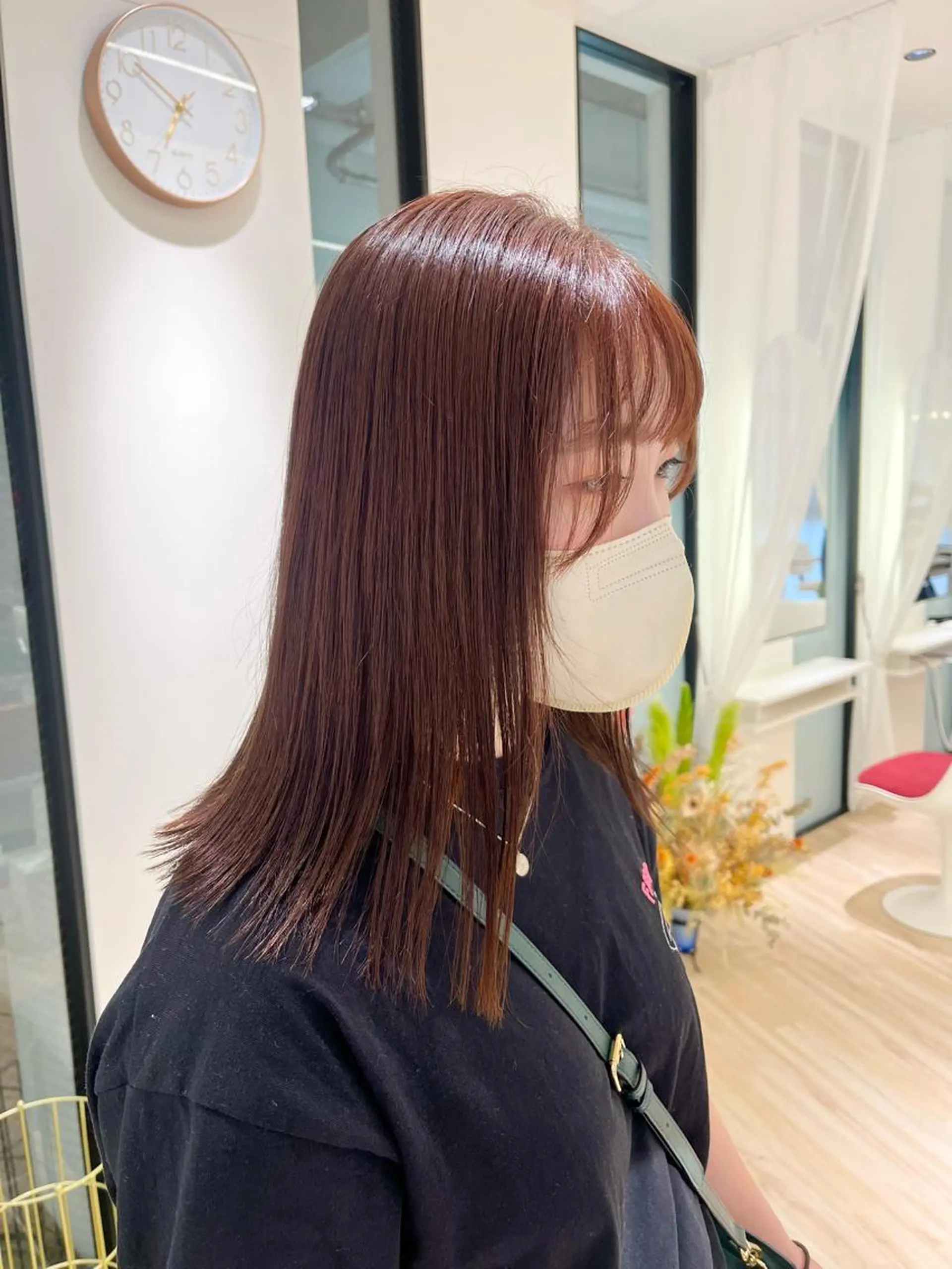 ミディアム カラー ブリーチ GOODDAY ヘアサロンのヘアスタイル