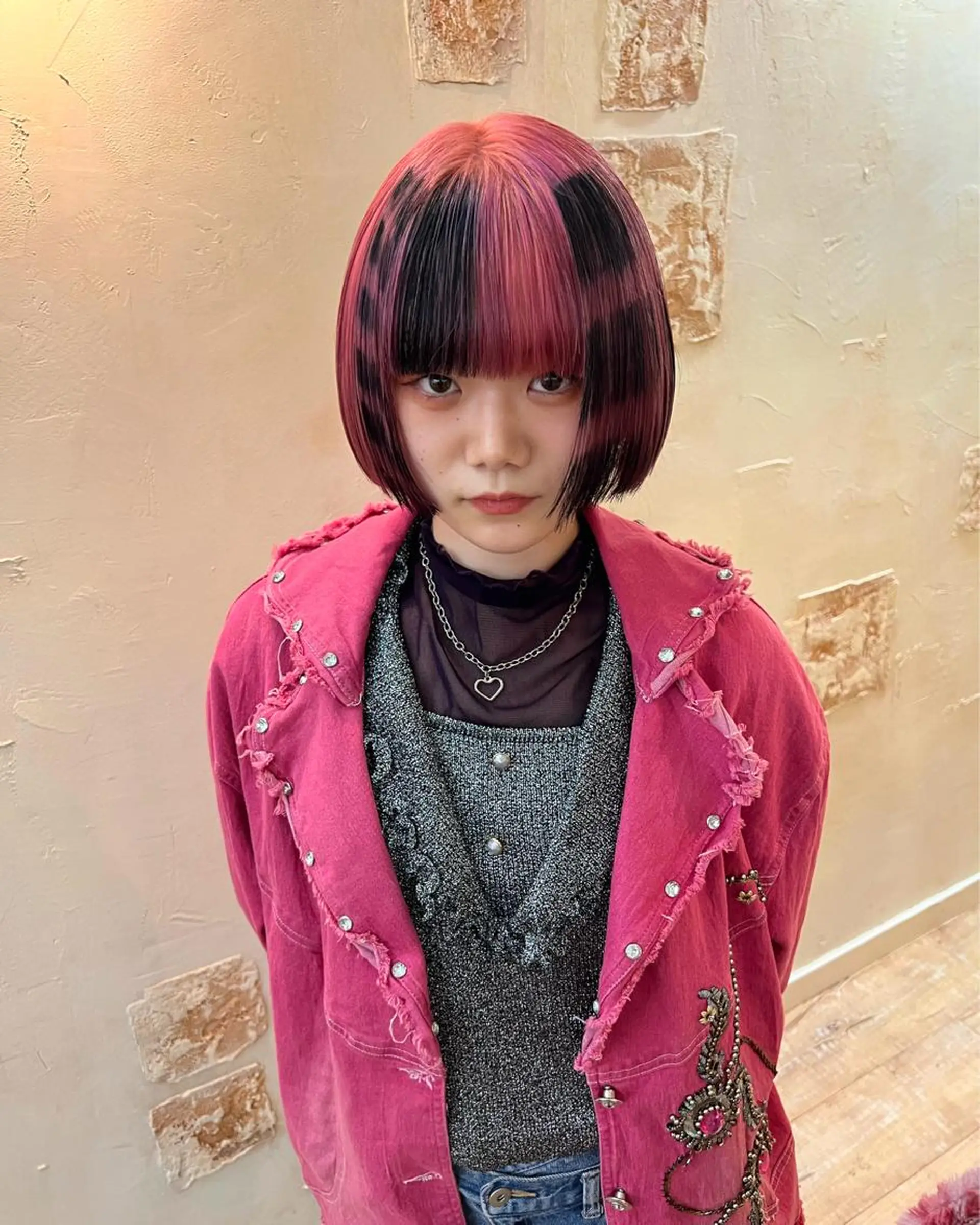 ショート 退色まで透明感ある ダブルカラー/リクのヘアスタイル