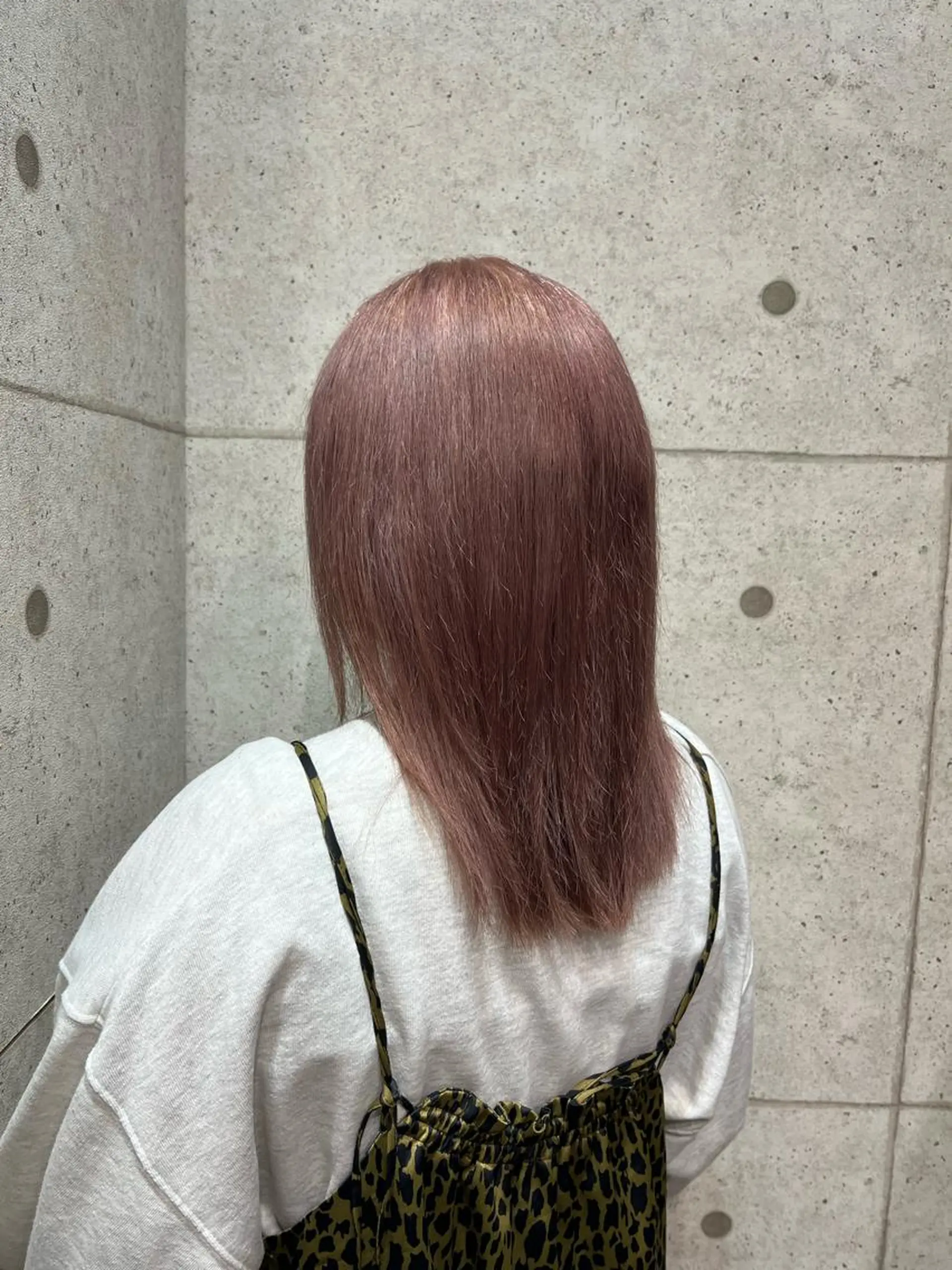 セミロング カラー ラベンダーカラー ピンクカラー ピンクラベンダー 【透明感カラー‎✨】 中島日菜のヘアスタイル