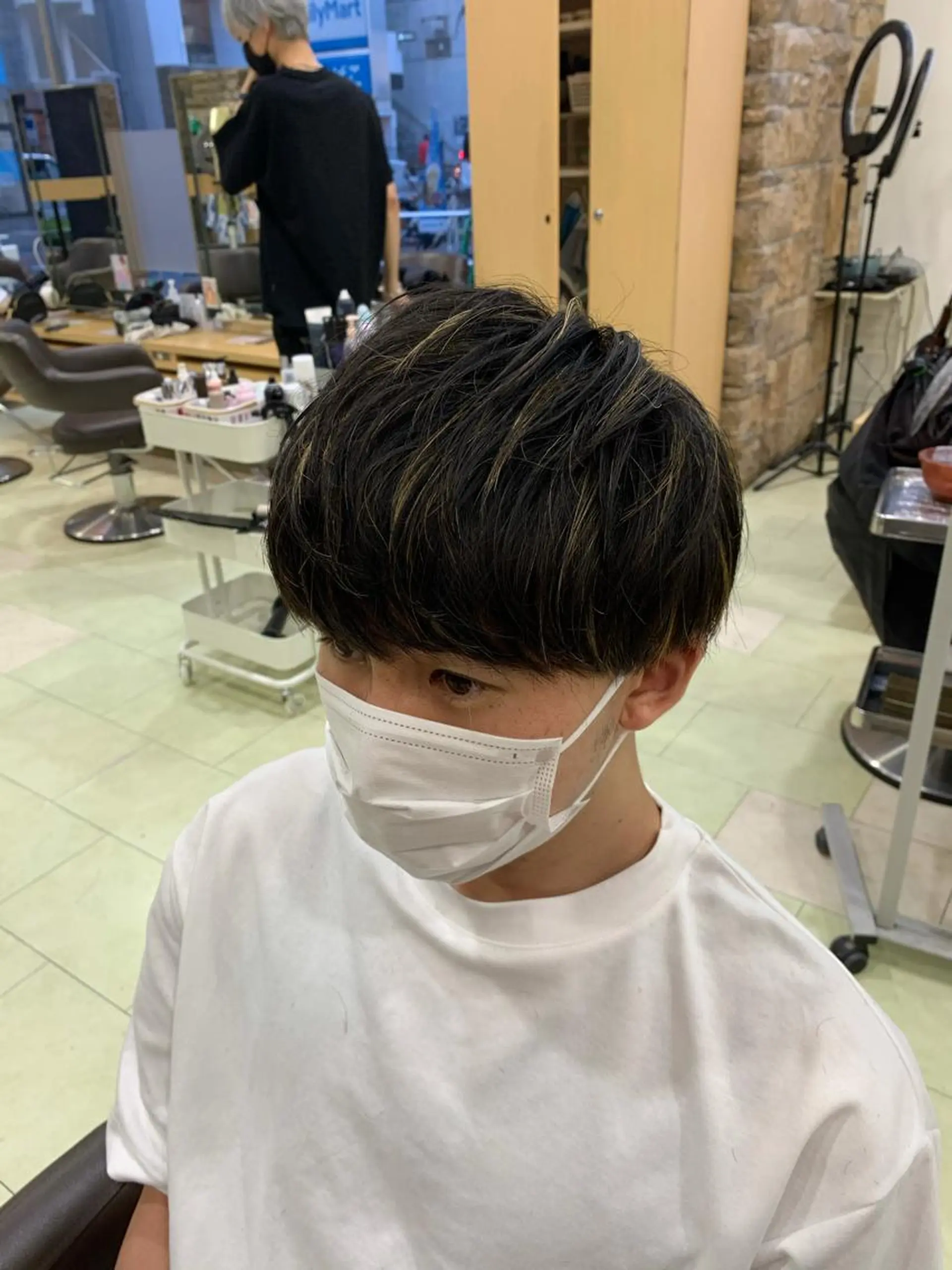 ショート 韓国ハイトーン🦋 hikariのヘアスタイル