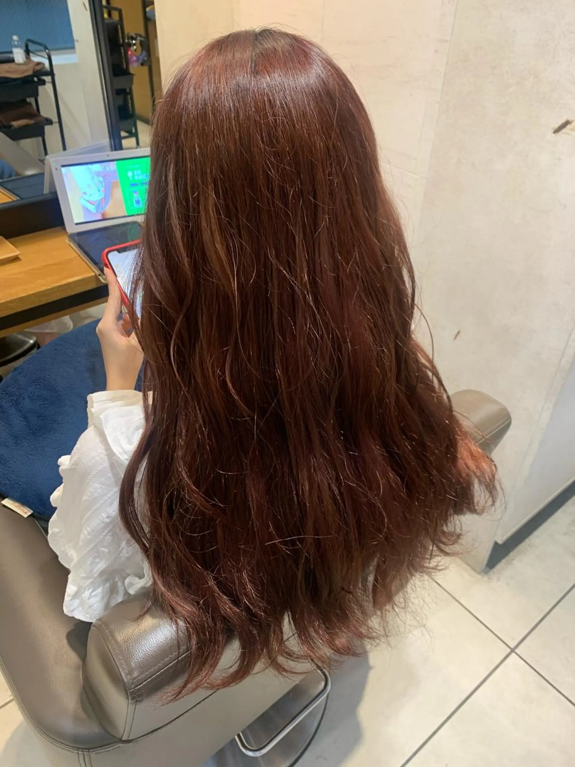 ロング カラー ブラウンカラー オレンジ オレンジブラウン カット ヘアカラー トリートメント soëll所属・🤍そぶえ　ゆうな/ 暖色カラー/縮毛矯正のヘアスタイル