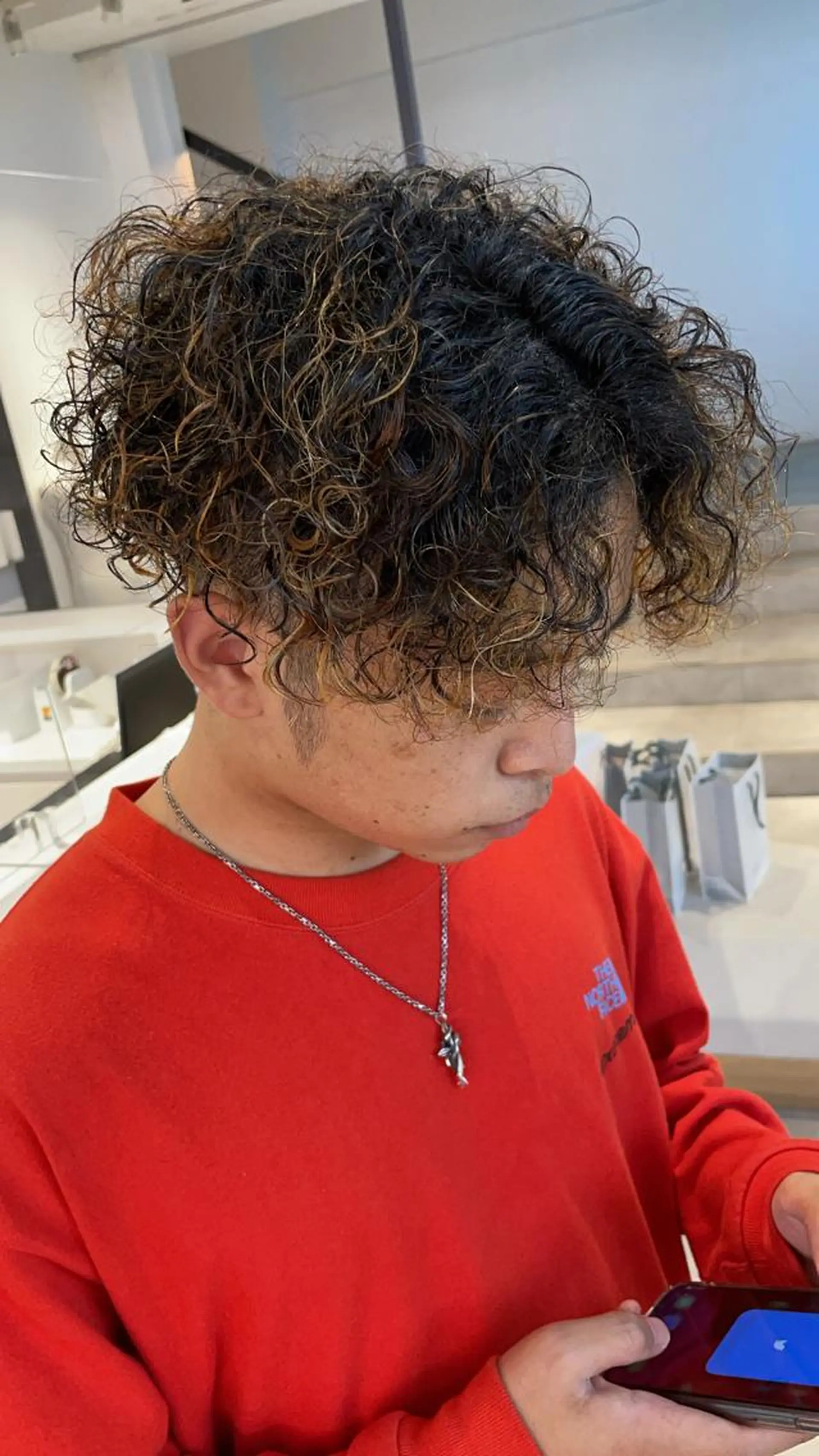 ショート カラー パーマ メンズ 🇰🇷カルマパーマ kaito🇰🇷のヘアスタイル