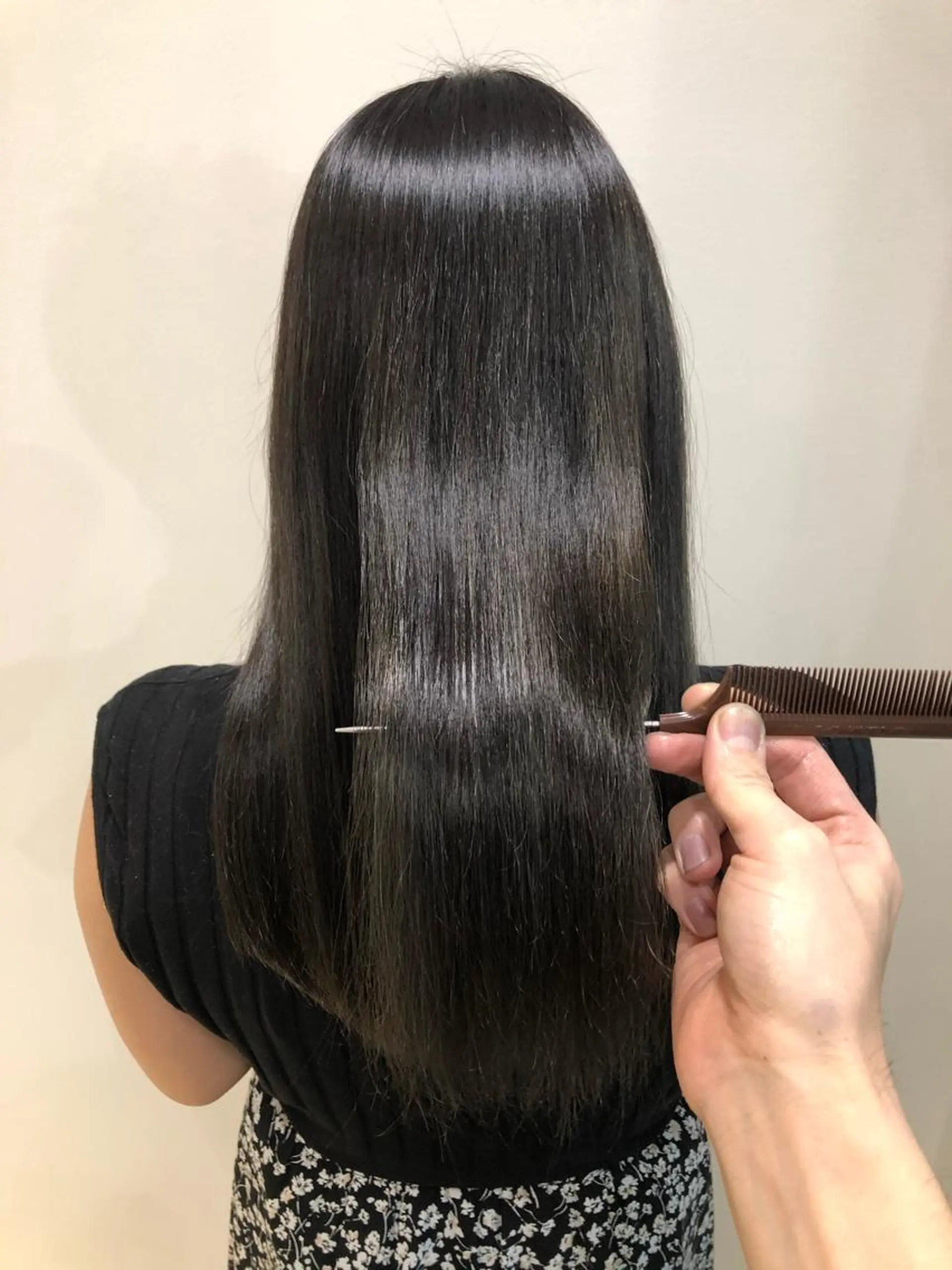 ロング 髪質改善 縮毛矯正 トリートメント 酸熱トリートメント 縮毛矯正 トリートメント コテ巻き風パーマ/ 髪質改善/河島恭平のヘアスタイル