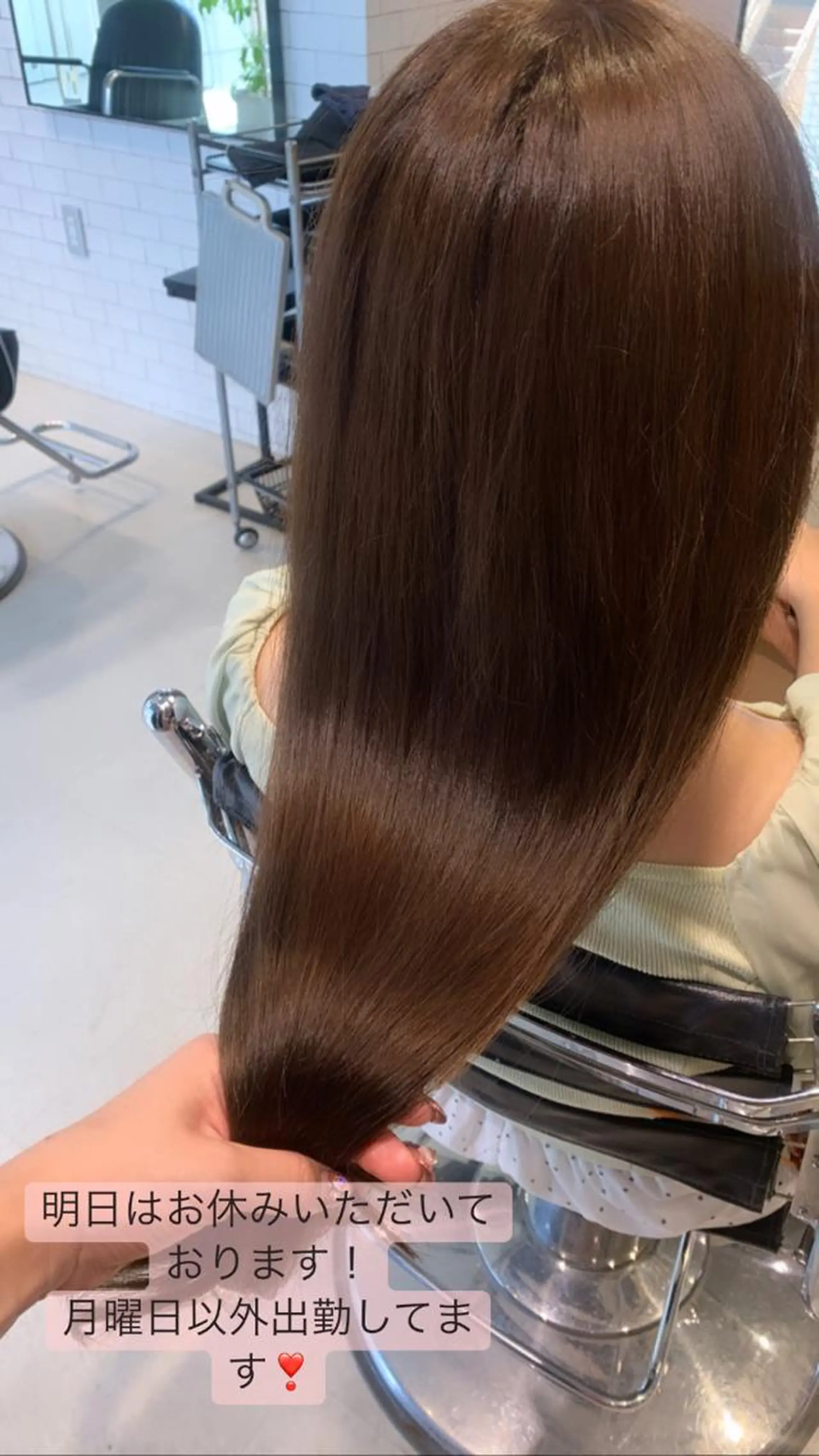 ロング カラー 透明感/オリーブ/ グレージュ/YUKAのヘアスタイル