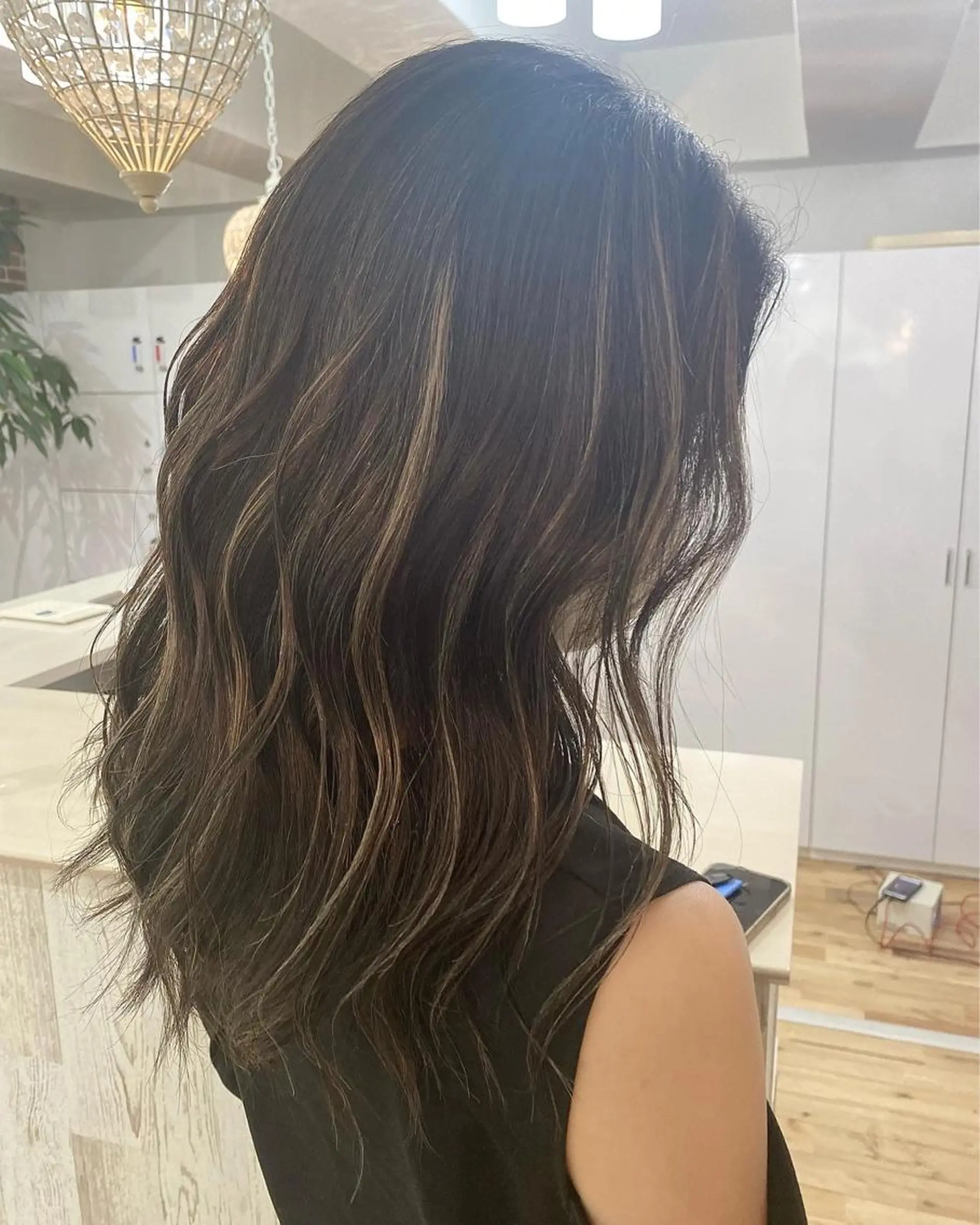 セミロング カラー ヘアアレンジ ヘアカラー トリートメント 久米 治仁のヘアスタイル