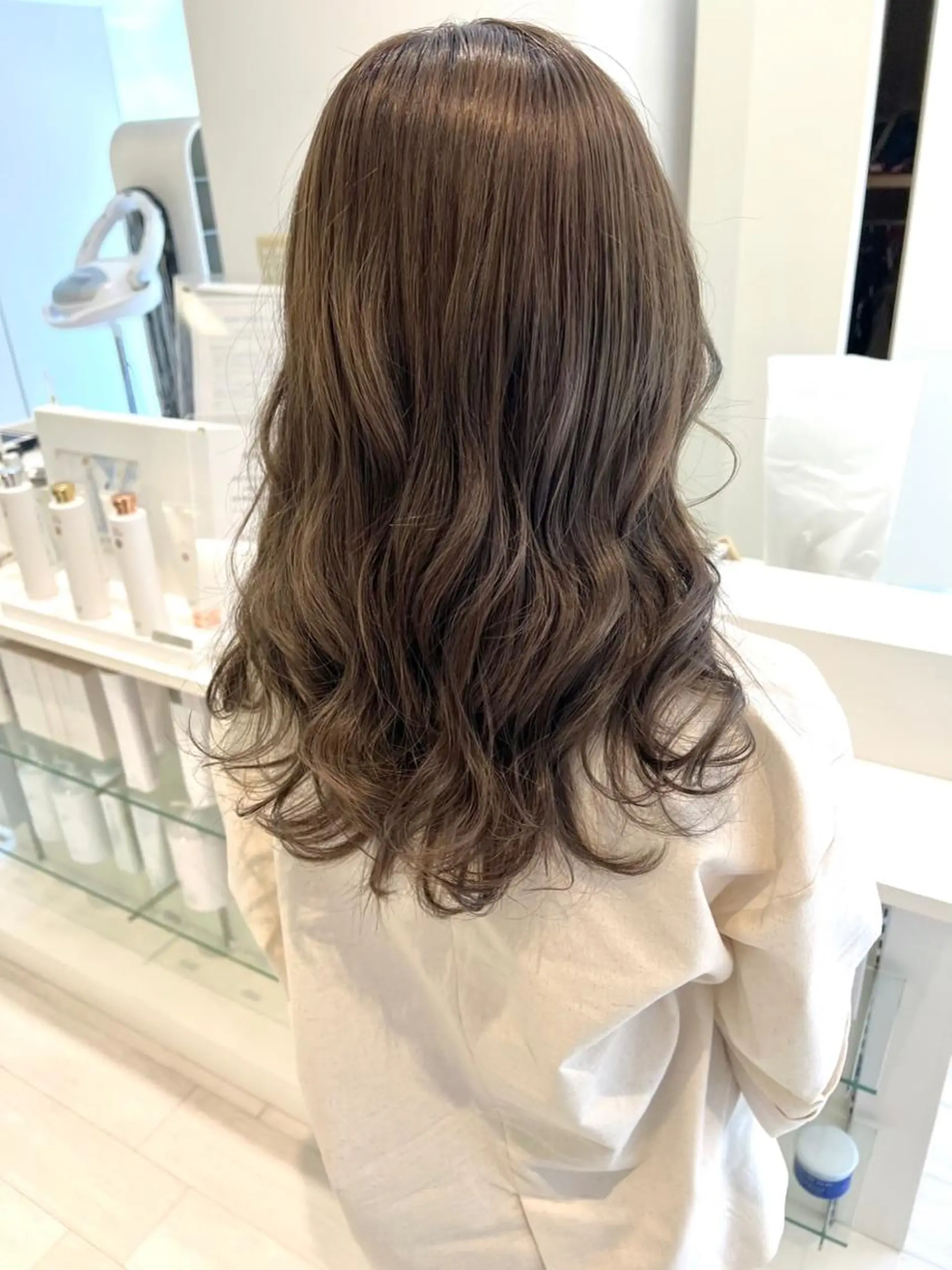 セミロング カラー ブリーチ ダブルカラー ブリーチなしカラー ヘアカラー ParveMix /  相馬 さくらのヘアスタイル