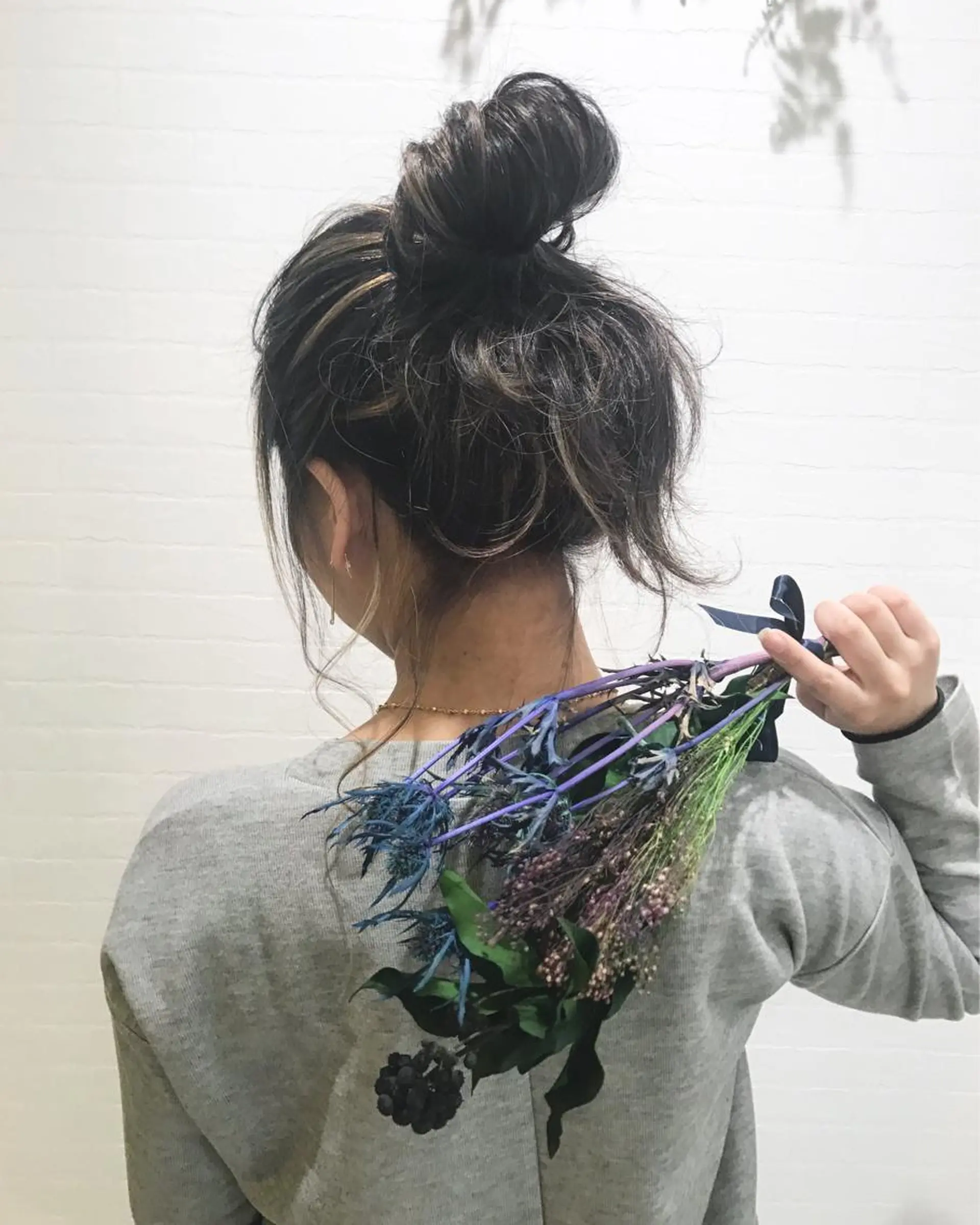 ロング カラー ヘアアレンジ お団子ヘア ハイライトカラー ハイライト ヘアカラー トリートメント BANK'S hair所属・💐ケラチン 髪質改善寺坂雄飛💐のヘアスタイル