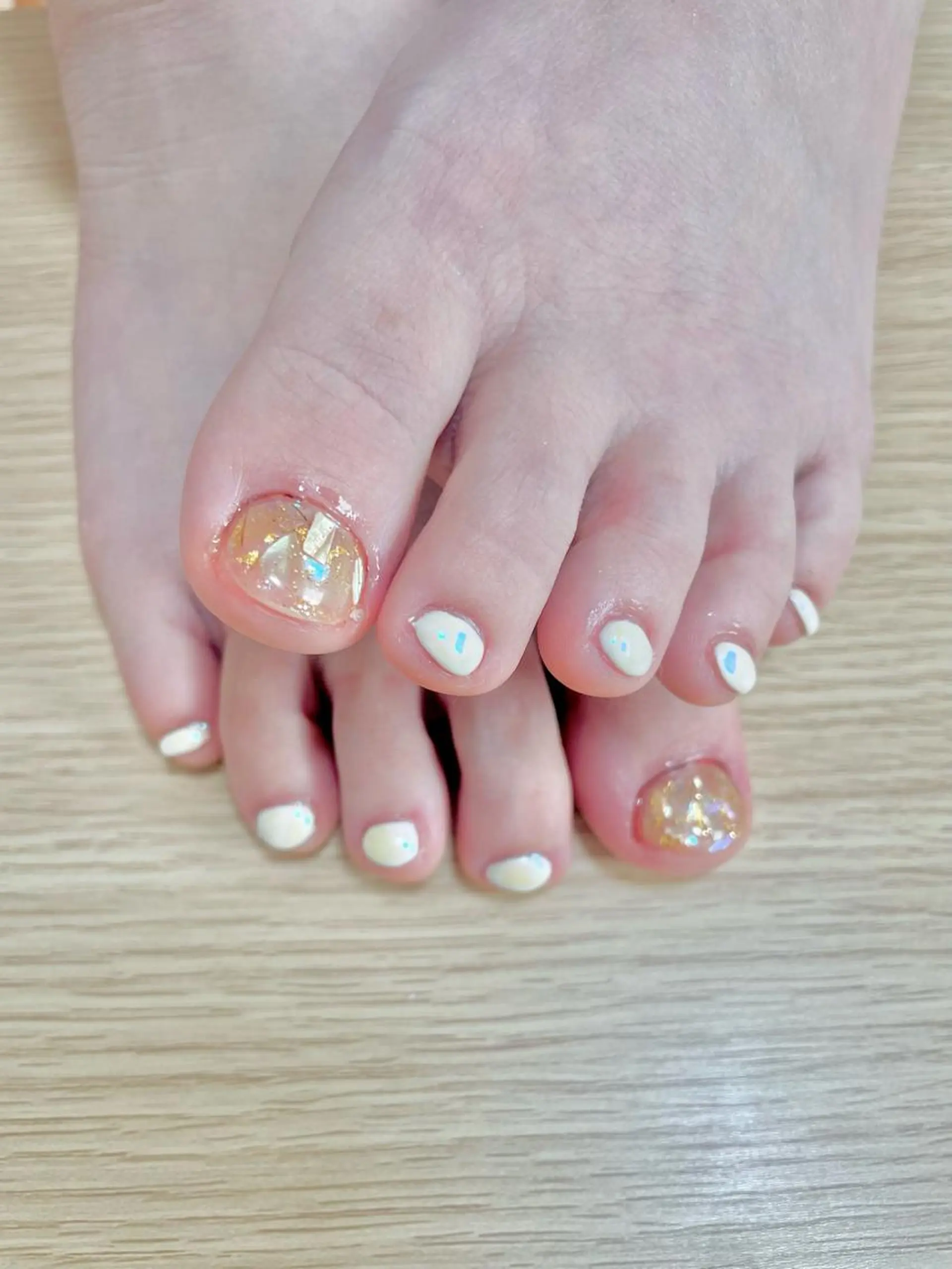 ネイル ハンドネイル フットネイル nailsalon momoのネイルデザイン