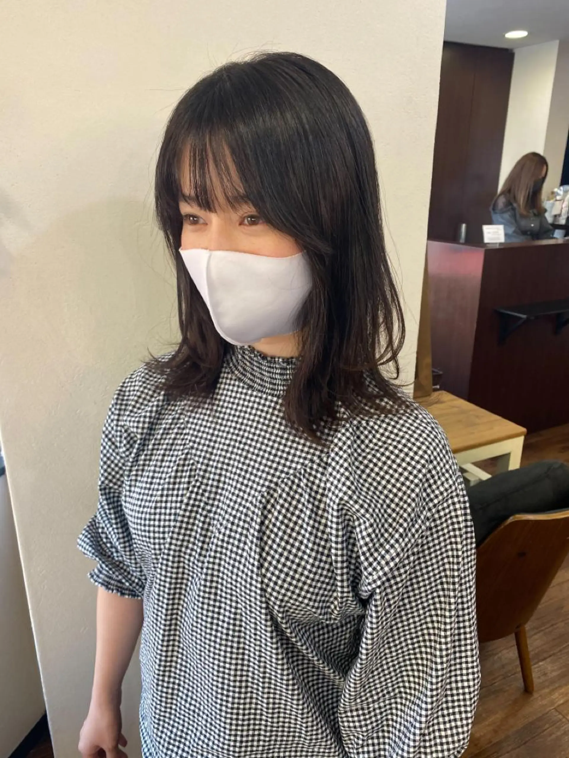 カラー レイヤーカット、 大人可愛い　中村美羅のヘアスタイル