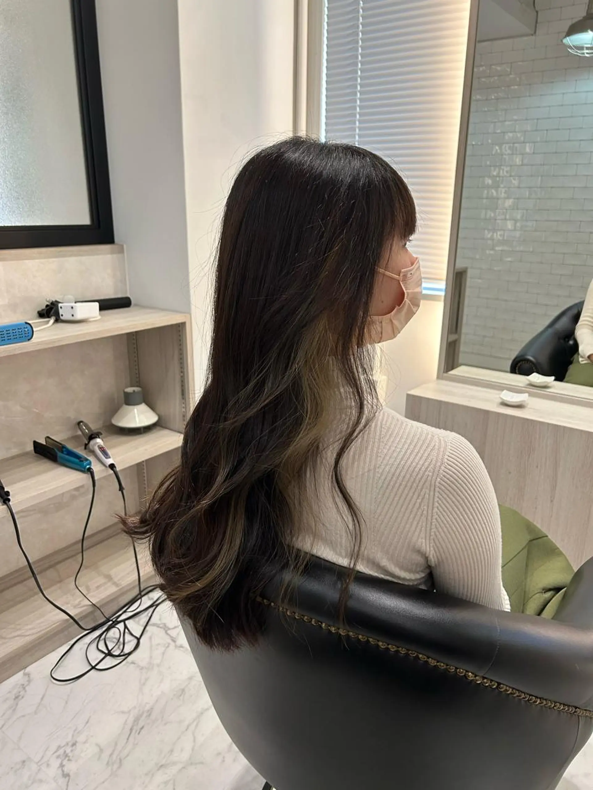 ロング カラー ヘアカラー トリートメント &chaLme   心斎橋所属・emi/髪質改善/ 韓国風/艶カラーのヘアスタイル