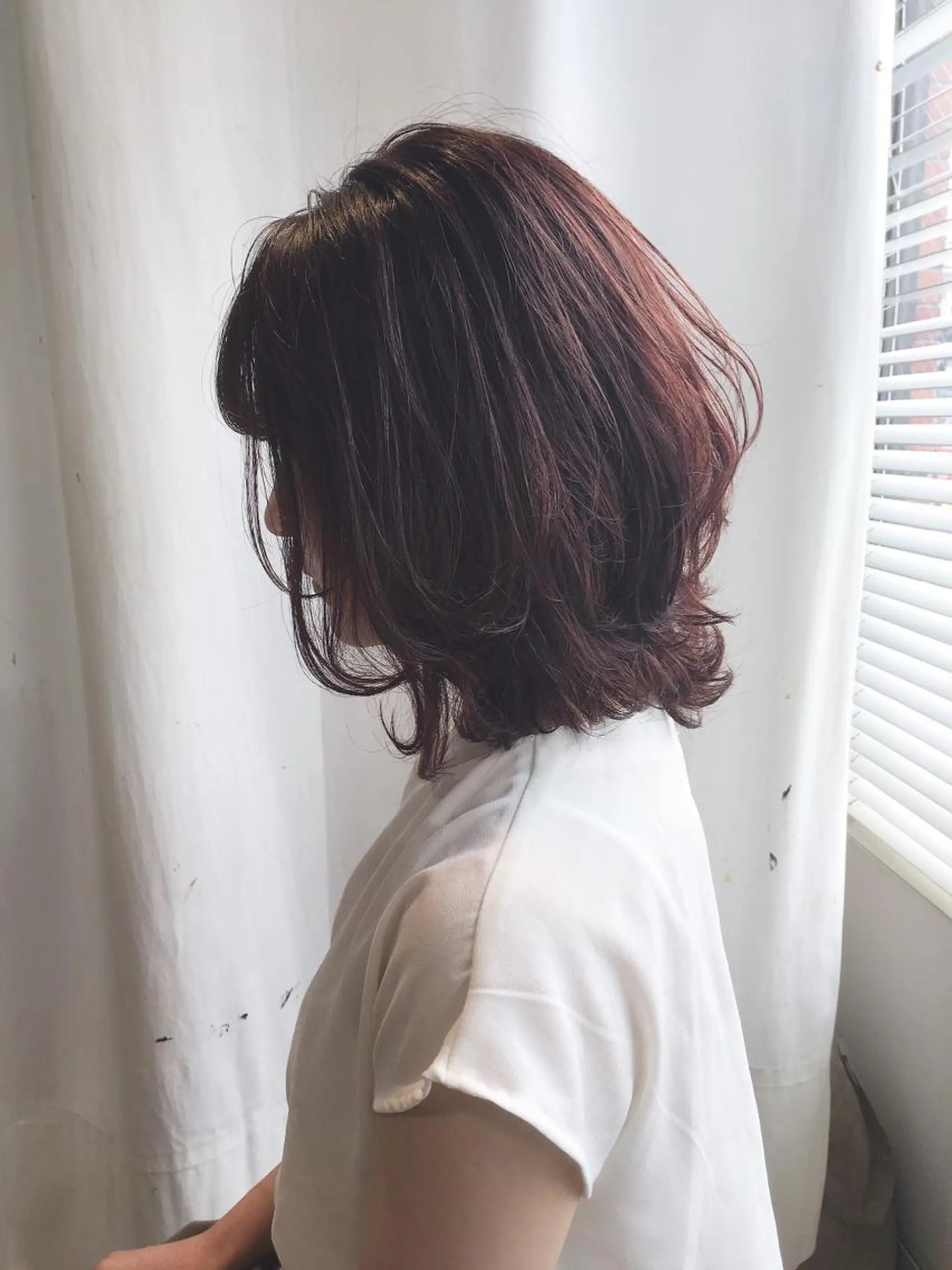 ミディアム ショートボブ ボブ ハイライト 外ハネヘア メンズツイスパ ショートフクヤマシンのヘアスタイル