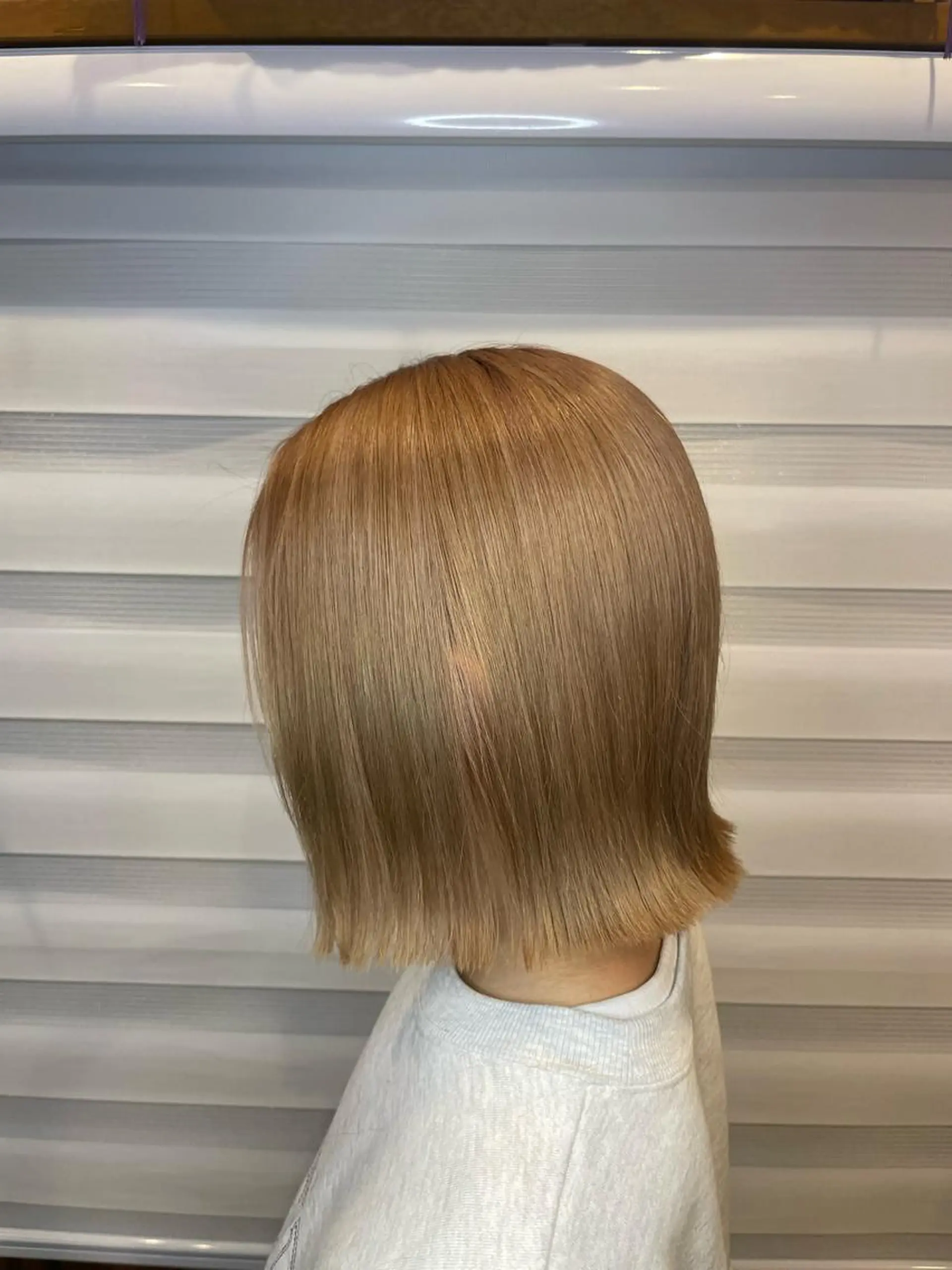 ミディアム カラー ブリーチ デザインカラー🏝️ 須賀汐音のヘアスタイル