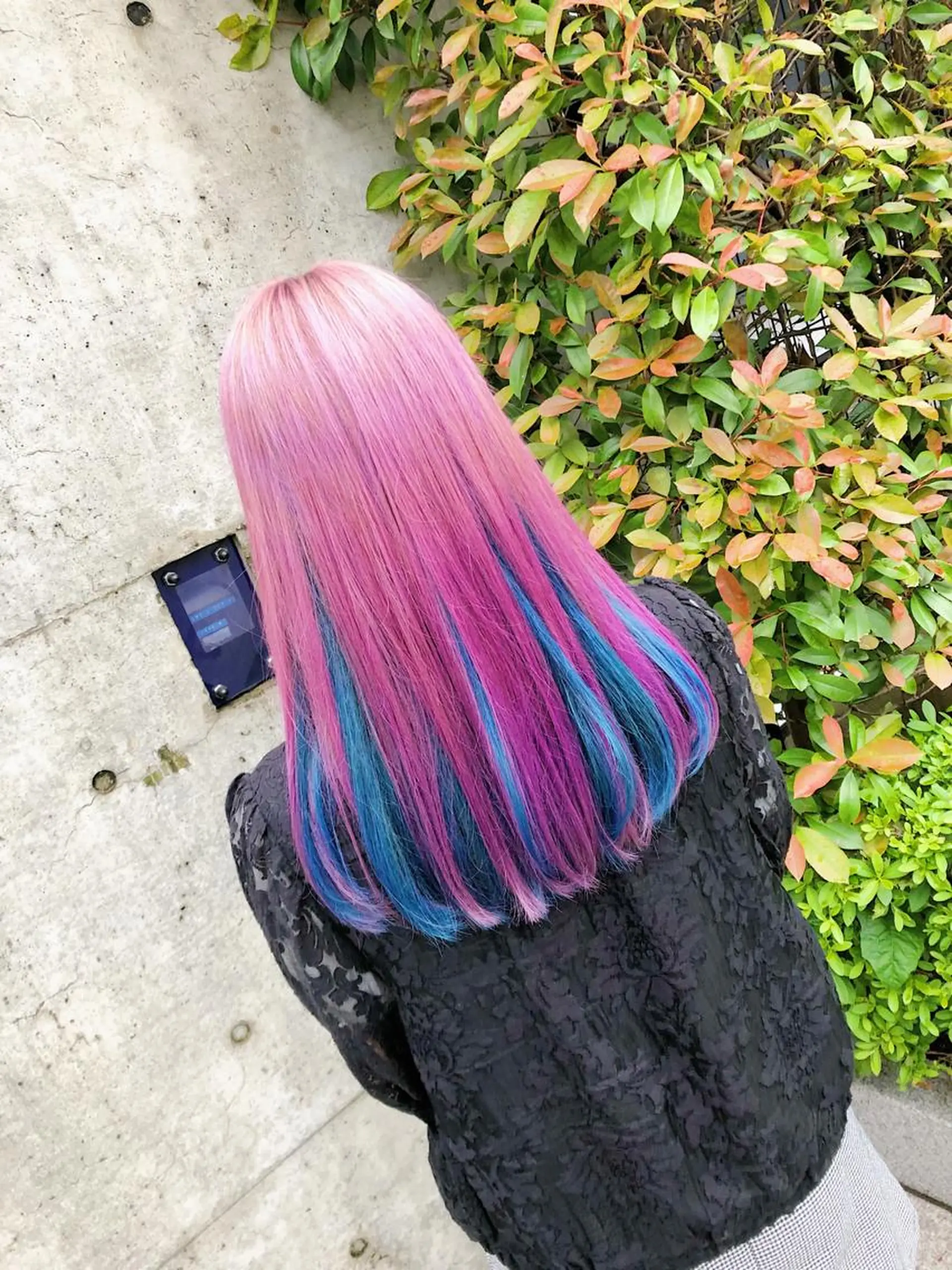 ロング カラー ヘアアレンジ メンズ キッズ ヘアカラー トリートメント ヘアセット 💟Chloe原宿店 🩶ハイトーンのヘアスタイル